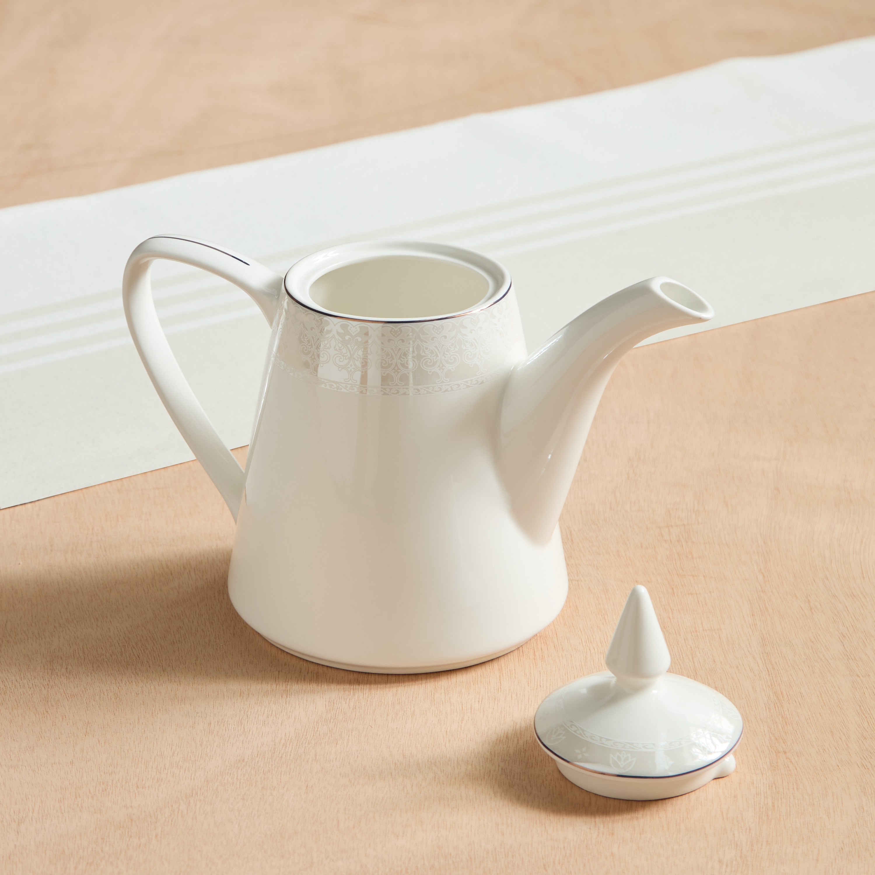 Sandra New Bone China Teapot - 1 L-hbxhomeware-hbxkitchen-image-2