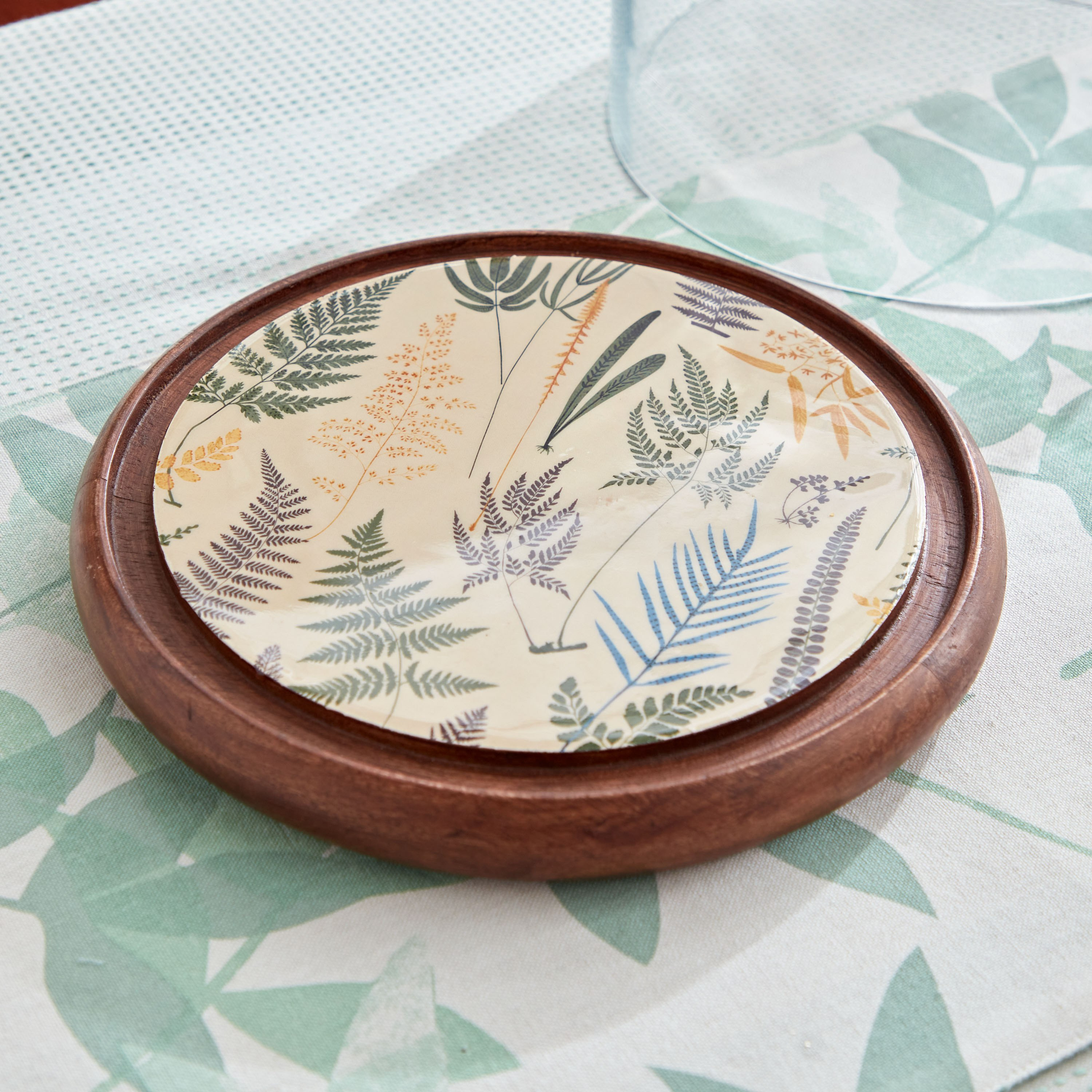 حامل كيك خشب مع غطاء زجاج من بوتانيكا-hbxdecorandfurnishings-tabletop-serveware-image-3