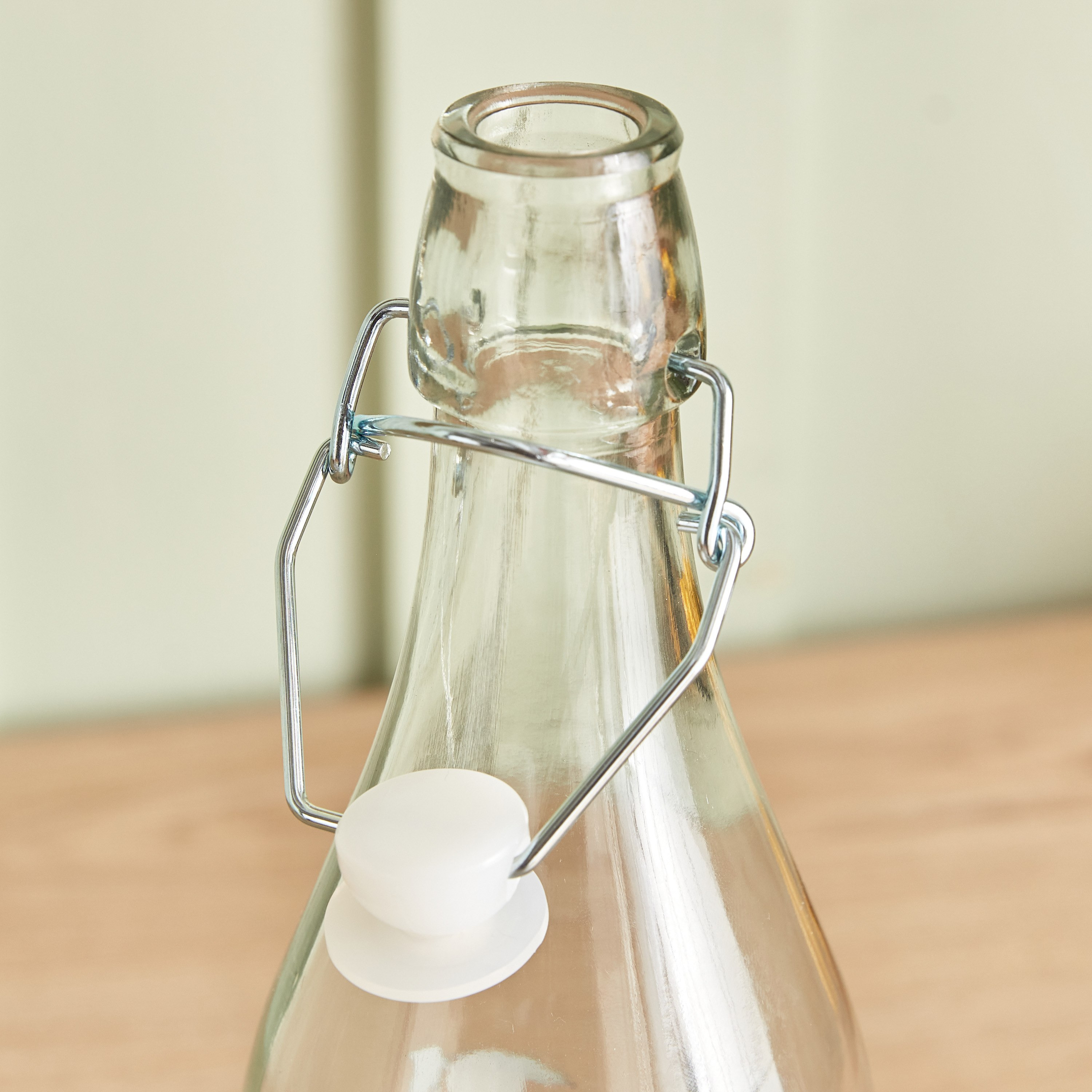 Harmony Glass Bottle with Lid - 1 L-hbxhomeware-hbxkitchen-image-2