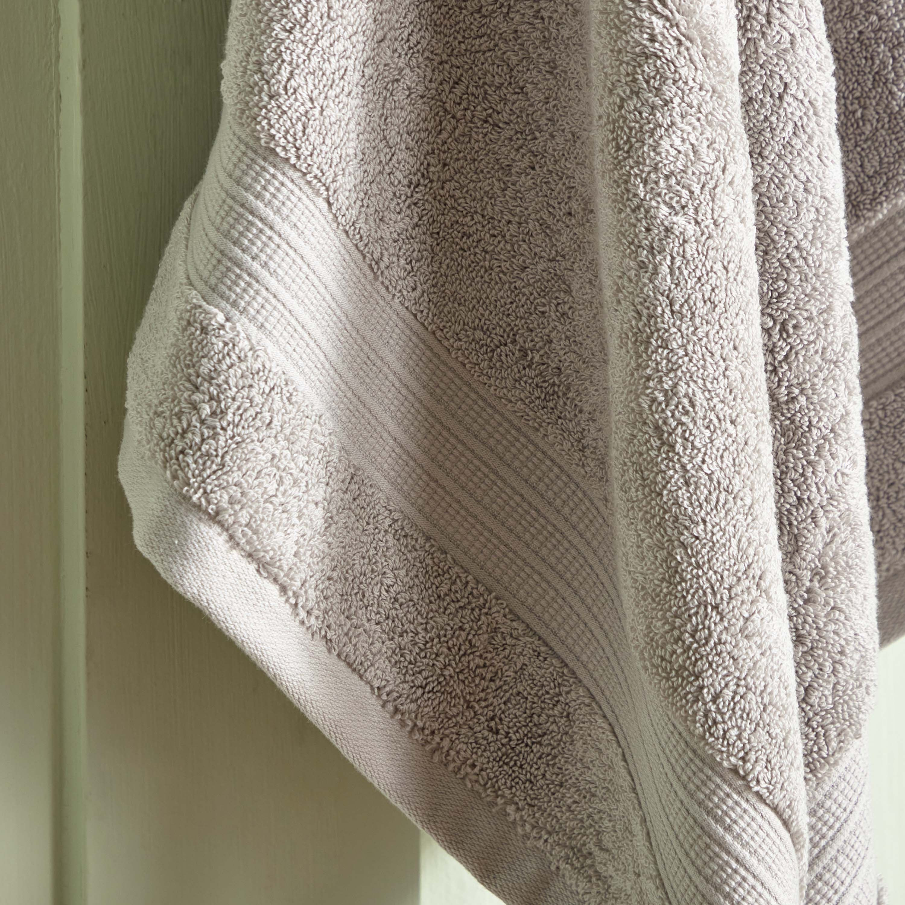 منشفة يد من إير ريتش - 50x90 سم-hbxbathroom-bathroomtextiles-image-4