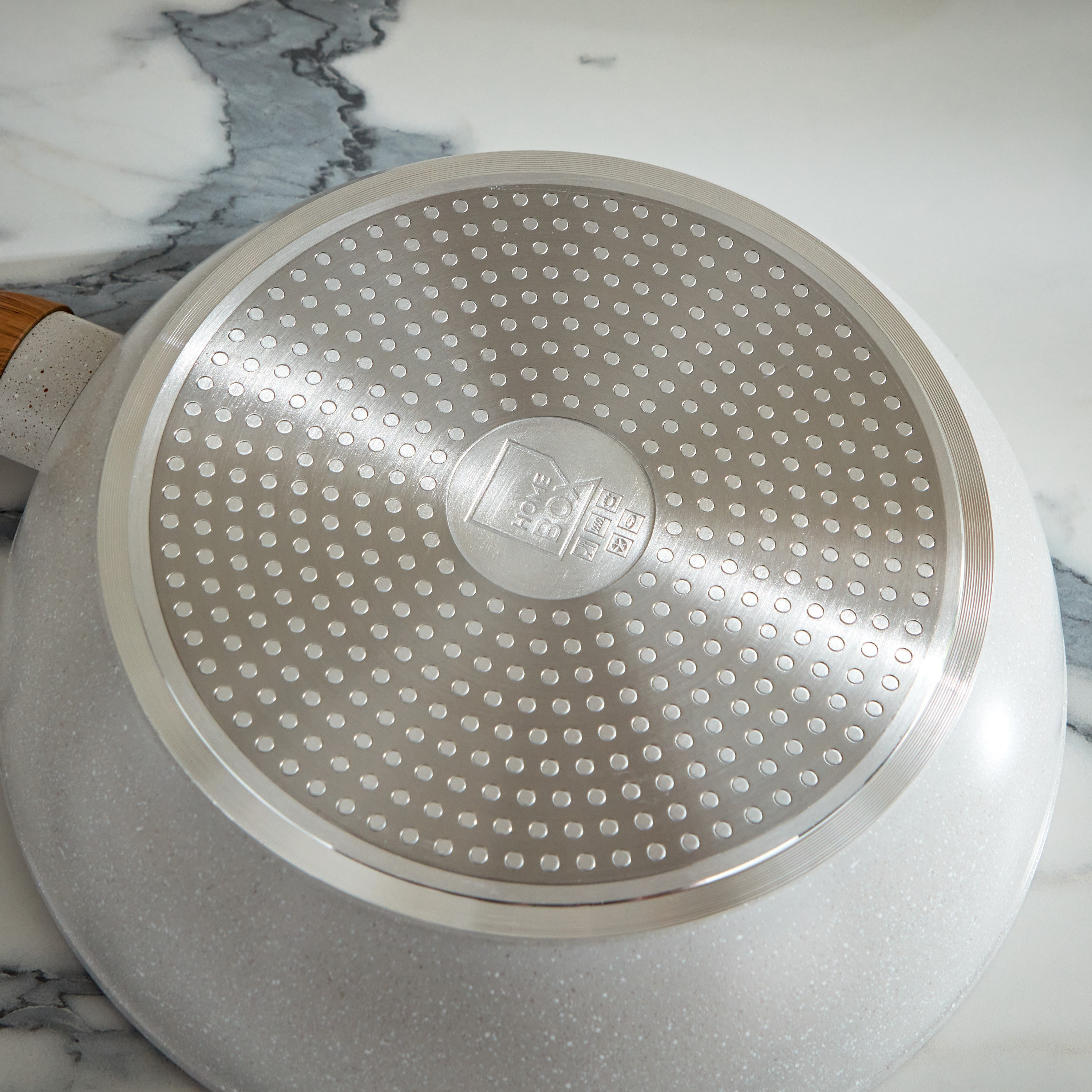 مقلاة عميقة بقاعدة حث مع حامل من لا ناتورا - 28 سم-hbxhomeware-hbxkitchen-image-3