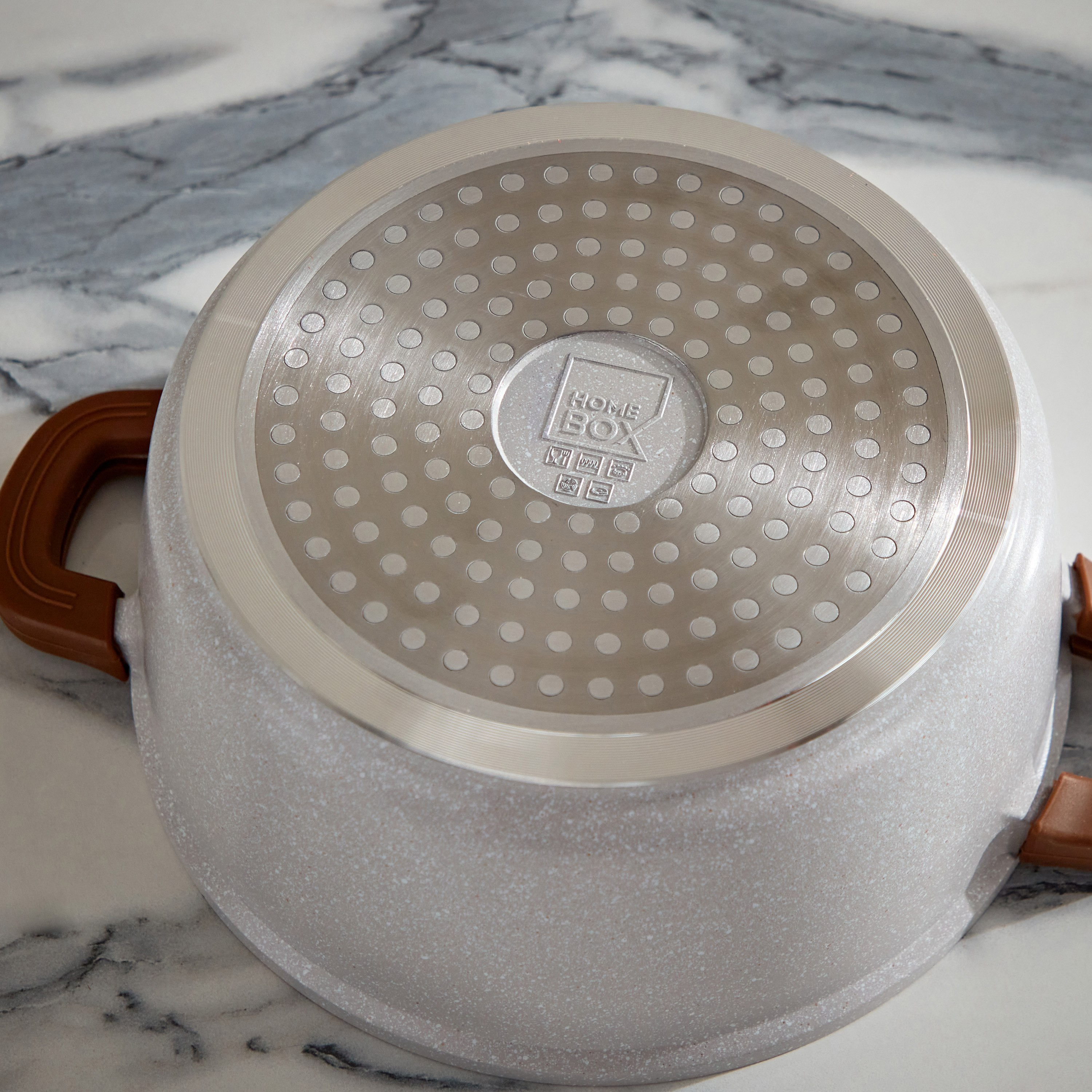 كسرولة عميقة بقاعدة حث مع حامل من لا ناتورا - 20 سم-hbxhomeware-hbxkitchen-image-3