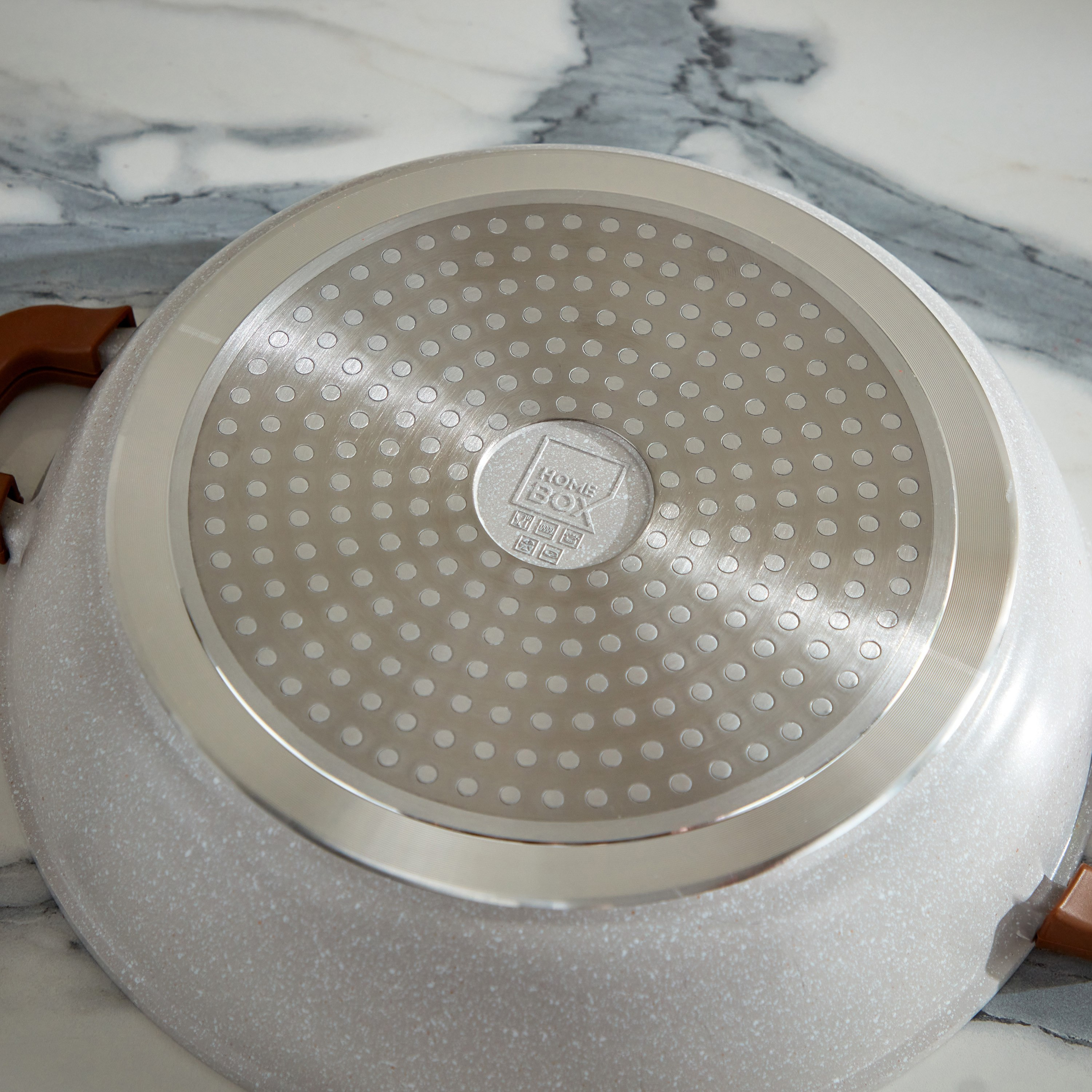 كسرولة مسطحة بقاعدة حث مع حامل من لا ناتورا - 28 سم-hbxhomeware-hbxkitchen-image-4