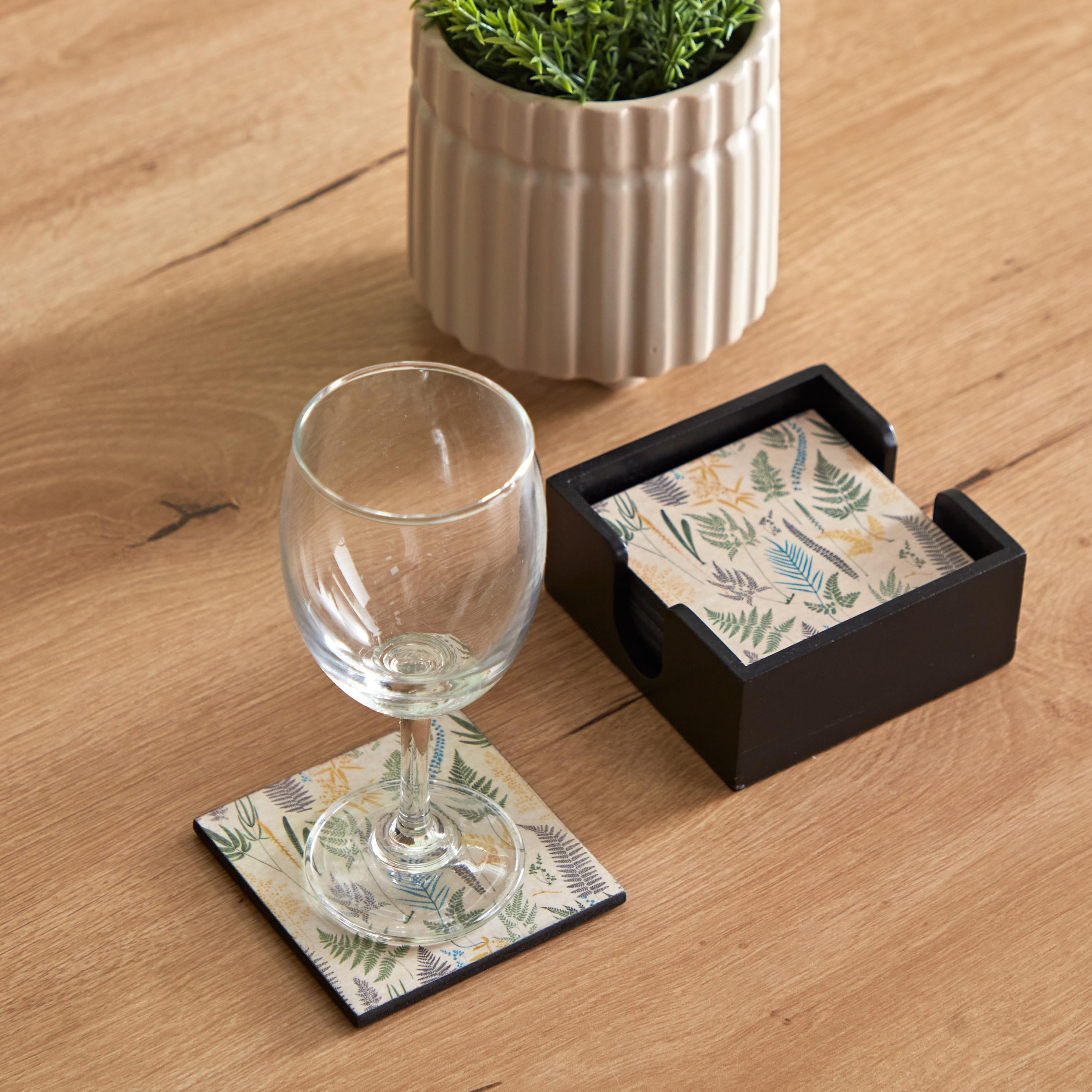 طقم واقي أكواب فايب - 6 قطع في صندوق خشبي من إيندي-hbxdecorandfurnishings-tabletop-serveware-image-1