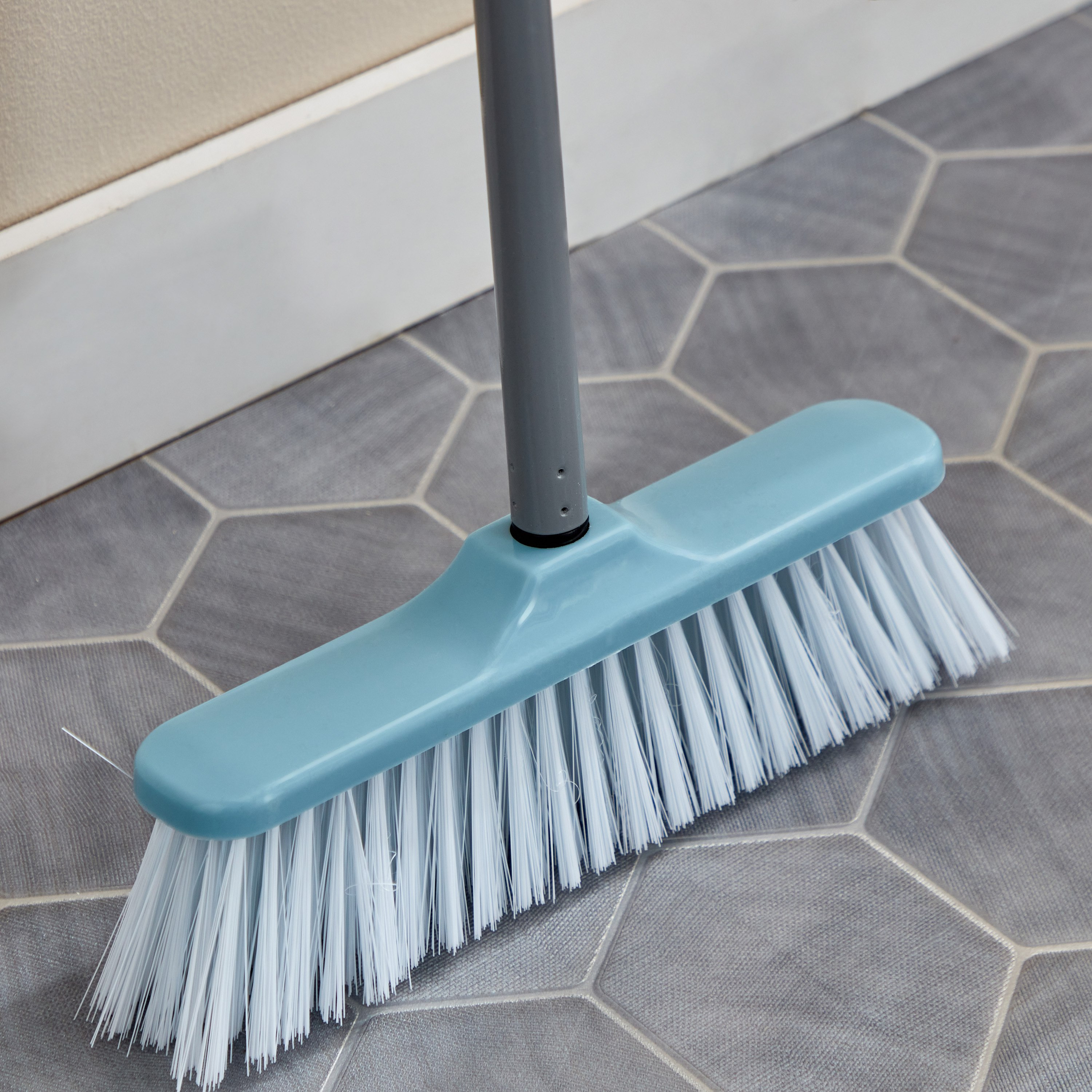 Alina Broom Eva with Metal Handle - 120 cm-PROMO_HB_AE_B1G1_250925-image-3