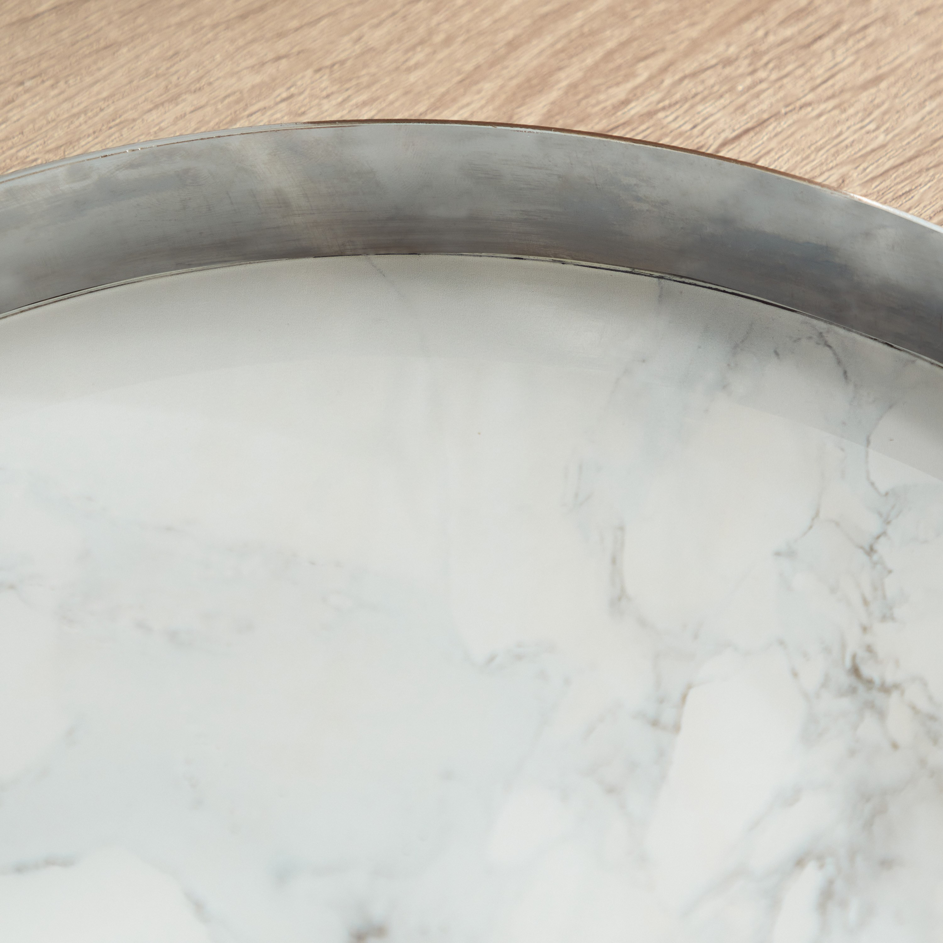 Lamac Metallic Glass Tray - 25x25x3 cm-hbxhomeware-hbxdecorandfurnishings-image-4