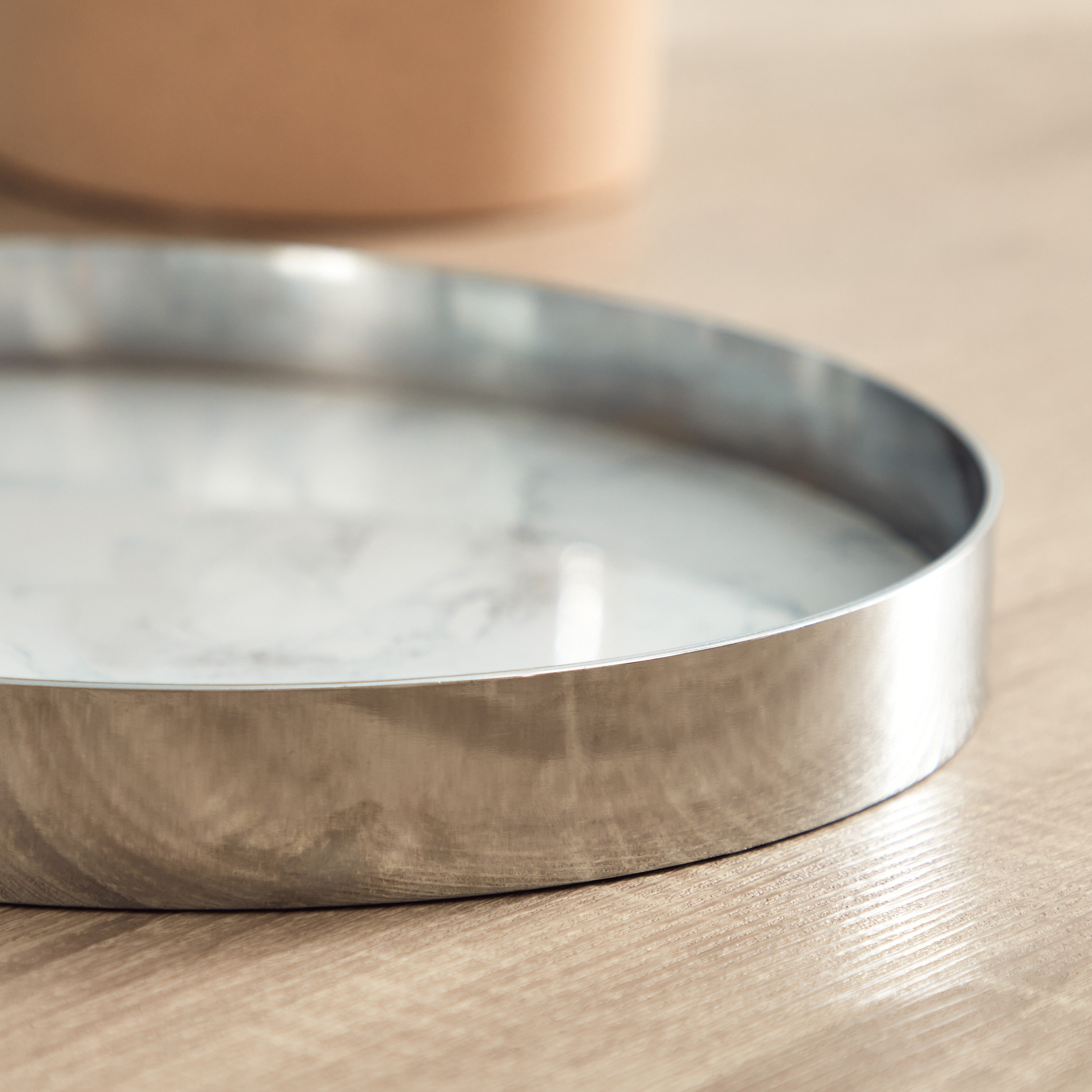 Lamac Metallic Glass Tray - 25x25x3 cm-hbxhomeware-hbxdecorandfurnishings-image-5