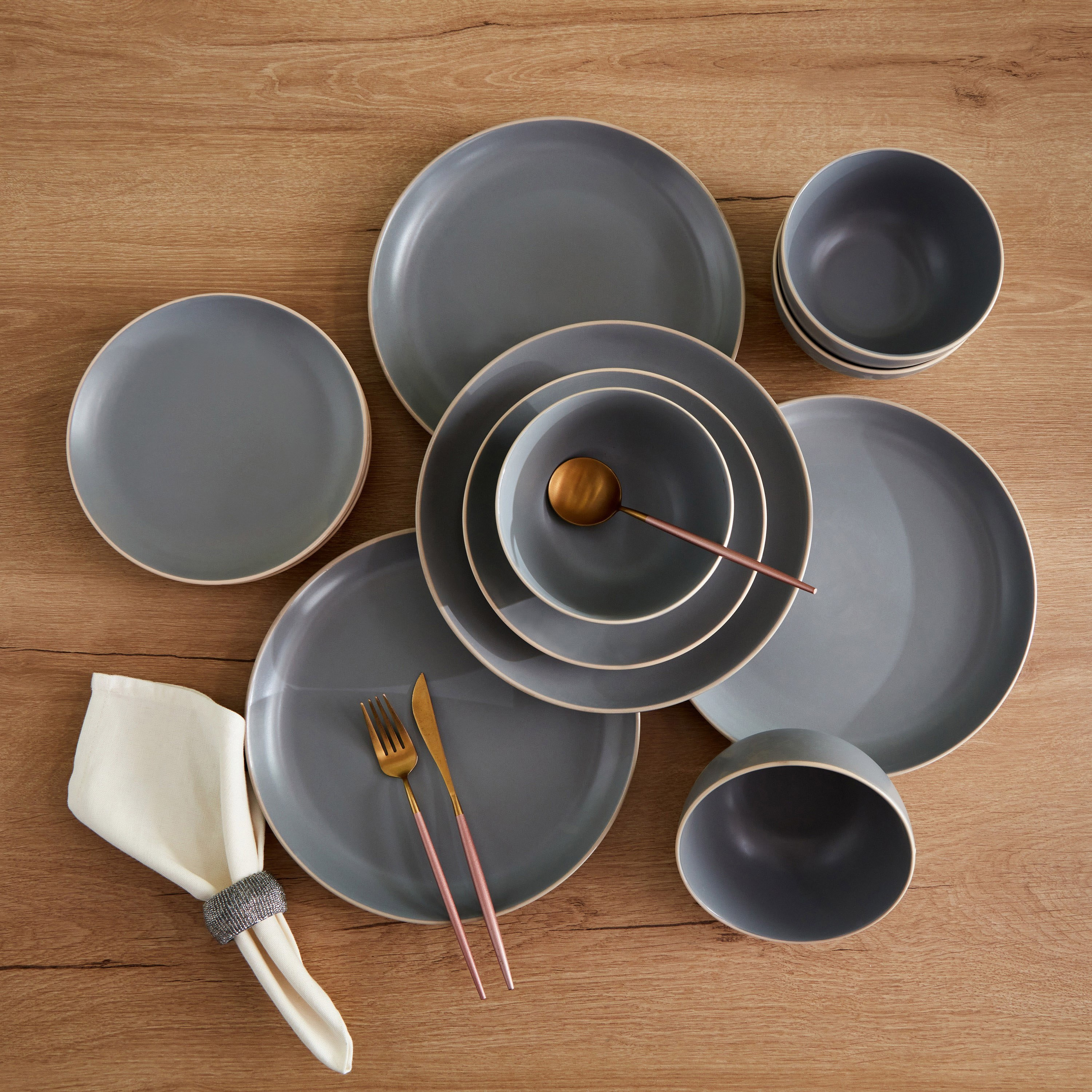 طقم عشاء 12 قطعة من الخزف الحجري من نورديك نايتس - 4 أشخاص-hbxhomeware-hbxkitchen-image-1