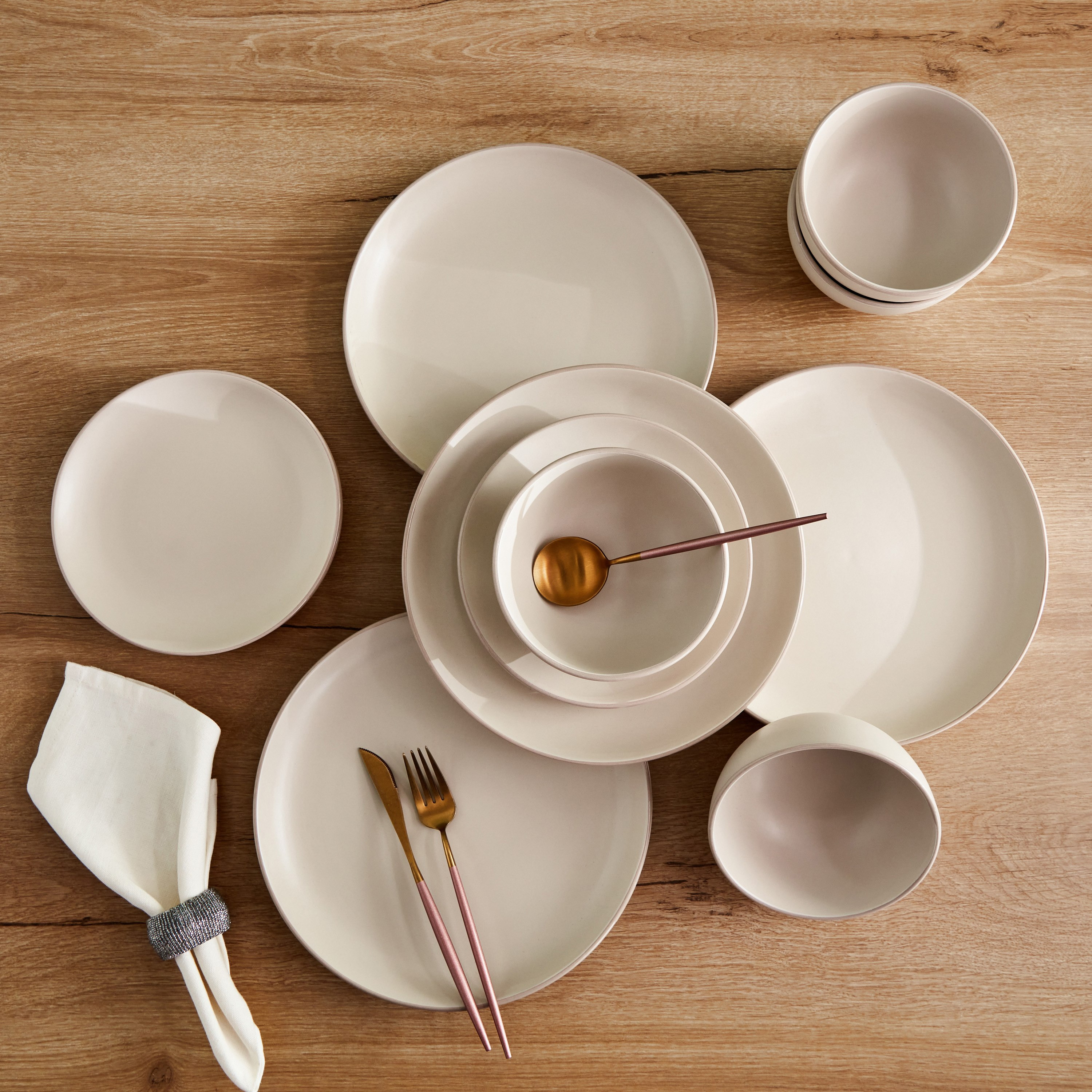 طقم عشاء 12 قطعة من الخزف الحجري من فانيلا فيجن - 4 أشخاص-hbxhomeware-hbxkitchen-image-1