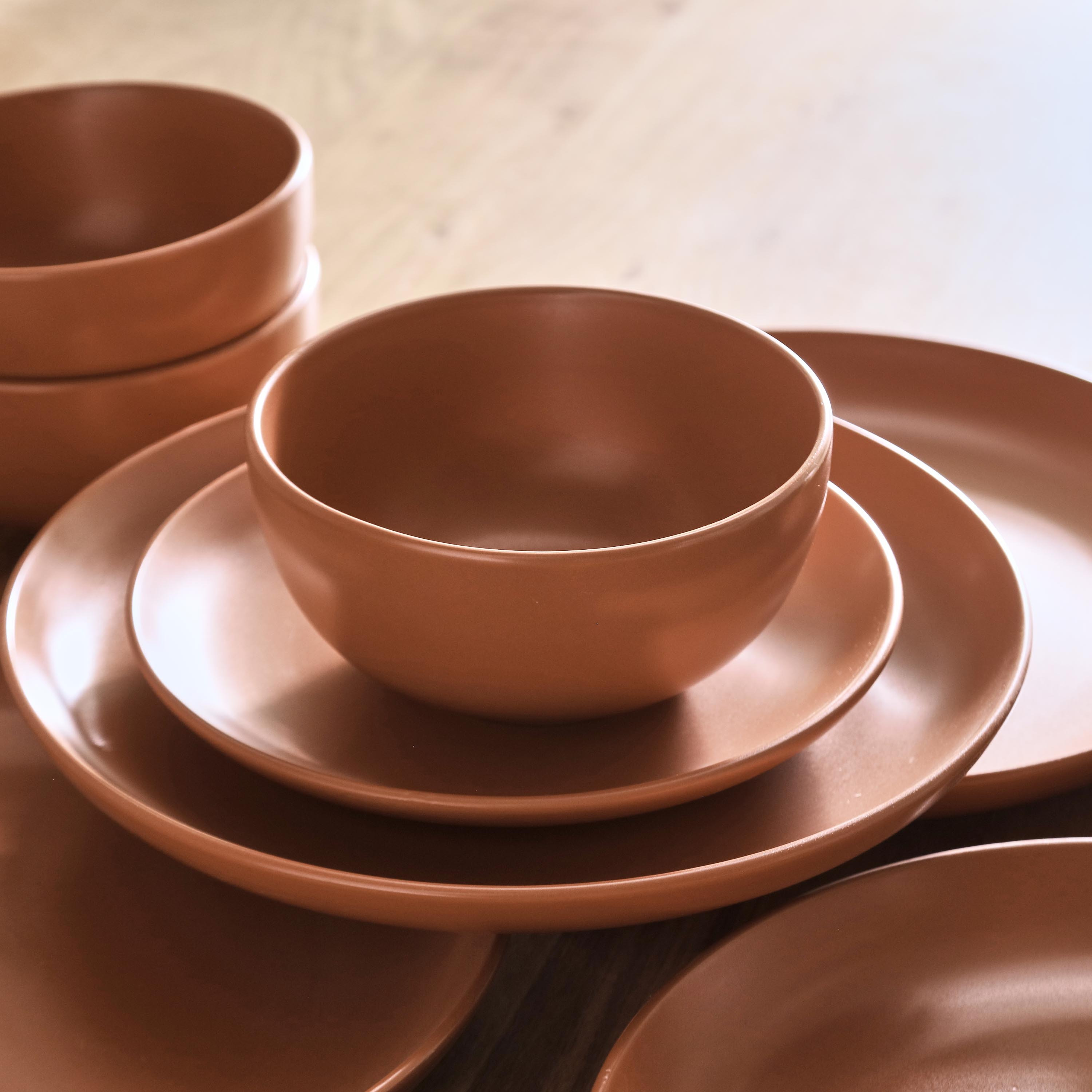 طقم عشاء 12 قطعة من الخزف الحجري من إليجنزا - 4 أشخاص-hbxhomeware-hbxkitchen-image-5