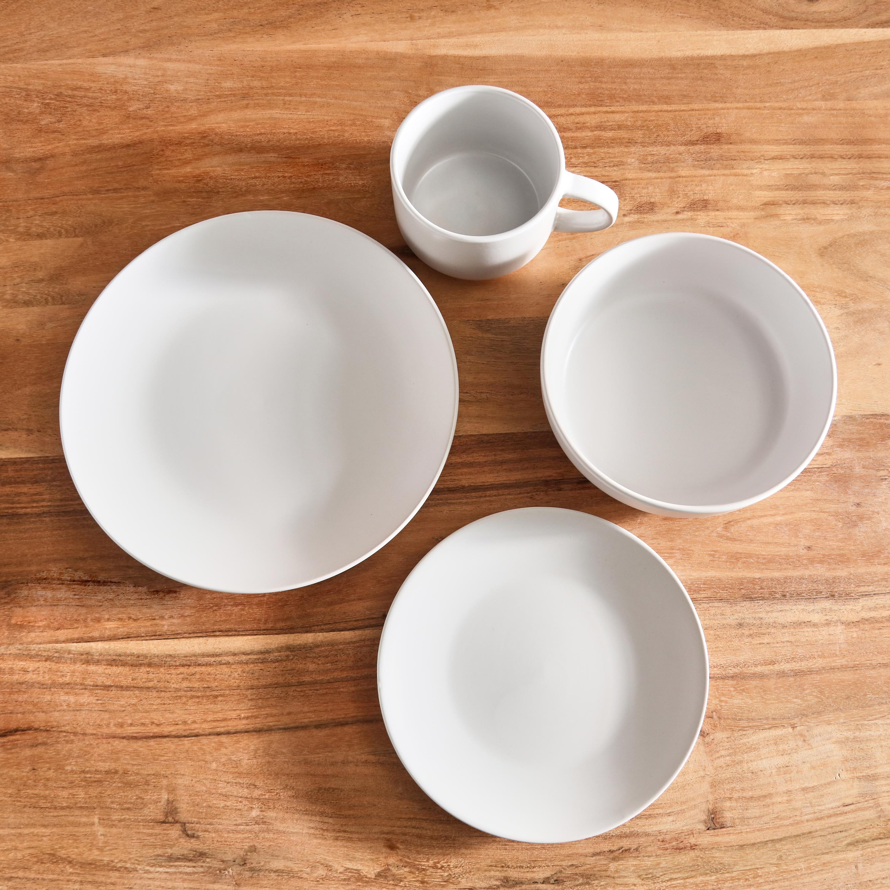 طقم عشاء 16 قطعة من الخزف الحجري من إليجنزا - 4 أشخاص-hbxhomeware-hbxkitchen-image-2