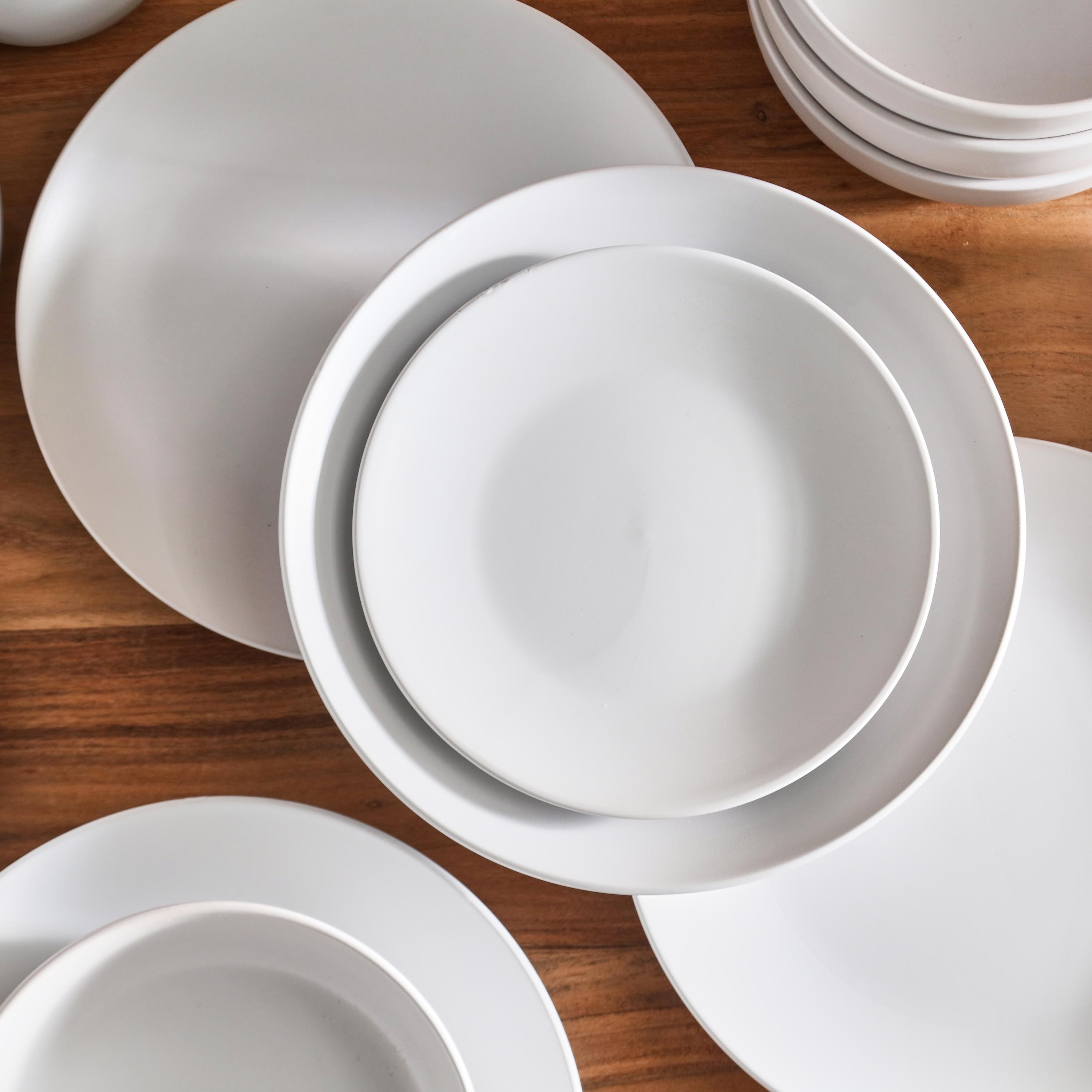 طقم عشاء 16 قطعة من الخزف الحجري من إليجنزا - 4 أشخاص-hbxhomeware-hbxkitchen-image-3