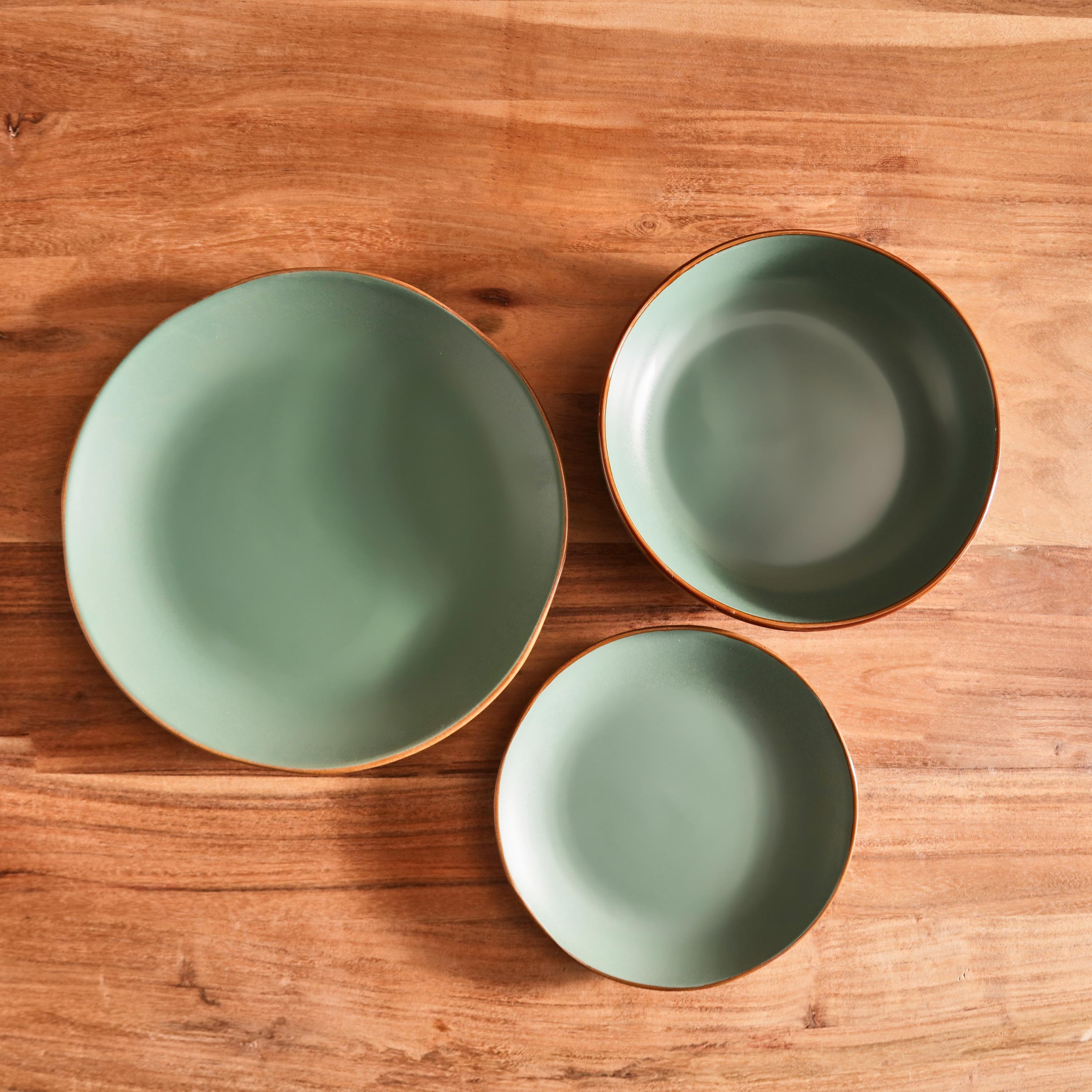 طقم عشاء 18 قطعة من الخزف الحجري من إليجنزا - 6 أشخاص-hbxhomeware-hbxkitchen-image-2