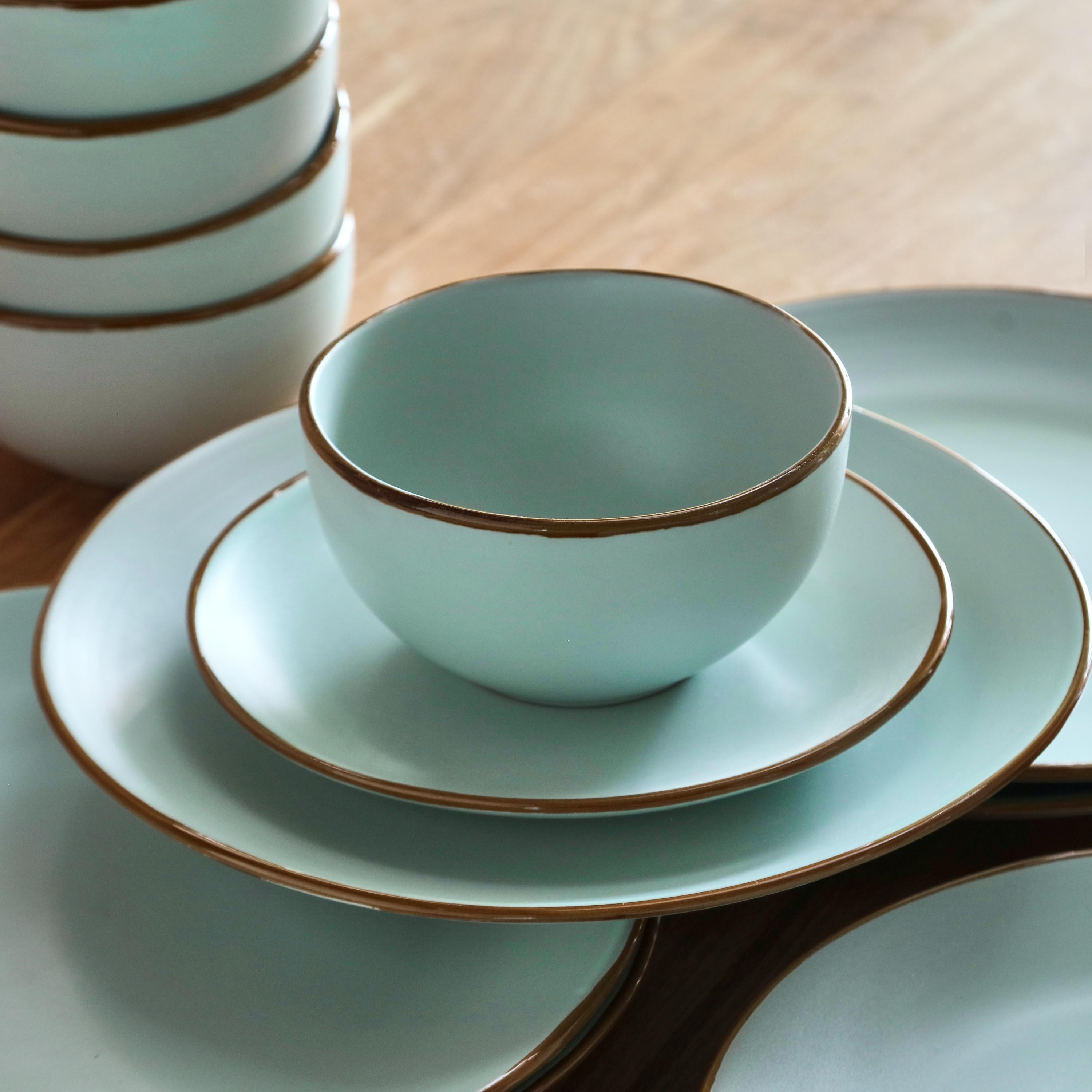 طقم عشاء 18 قطعة من الخزف الحجري من إليجنزا - 6 أشخاص-hbxhomeware-hbxkitchen-image-4