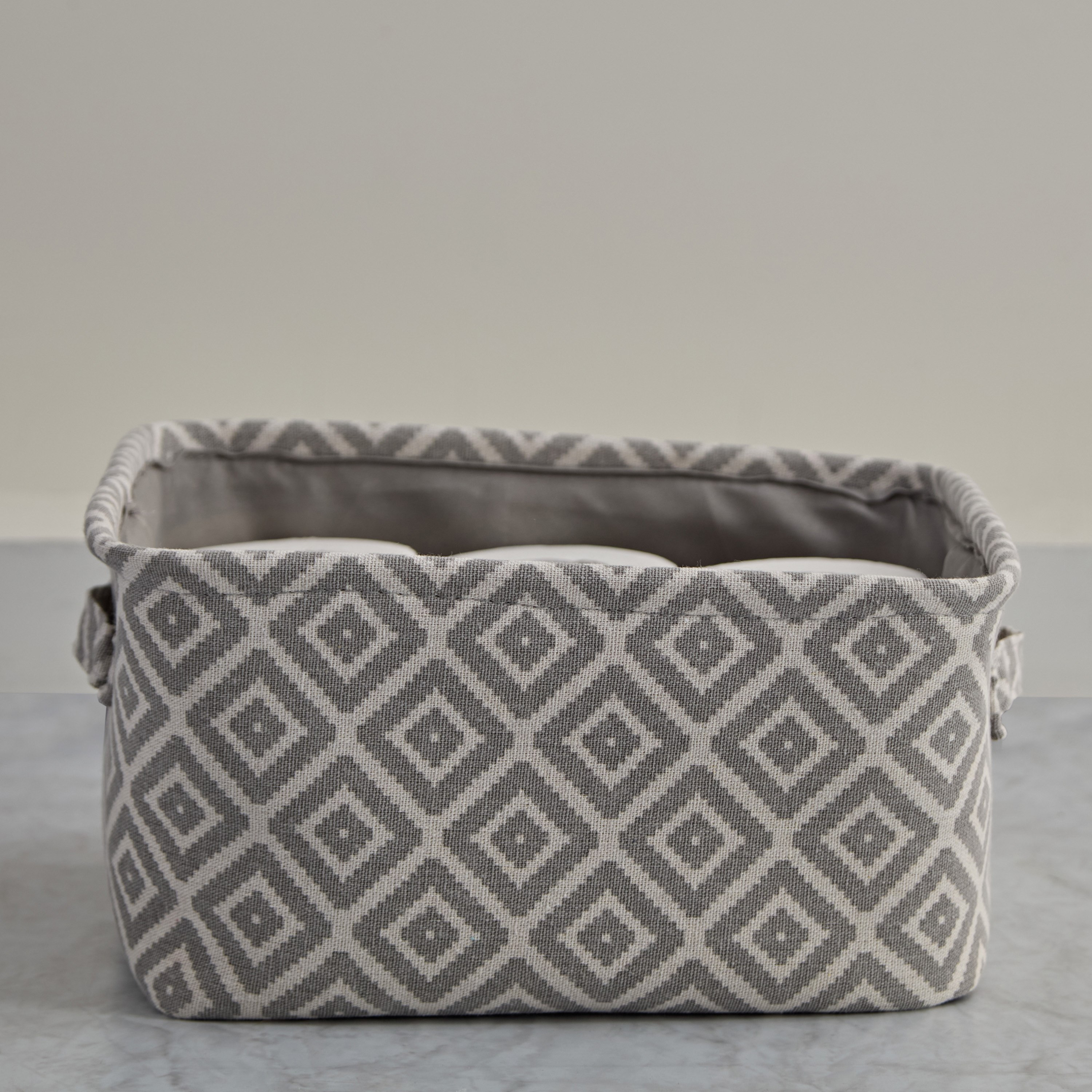 سلة تخزين قماش رومبس من أركيد - 30x30x15 سم-hbxbedroom-bedroomaccessories-bedroomstorage-image-1