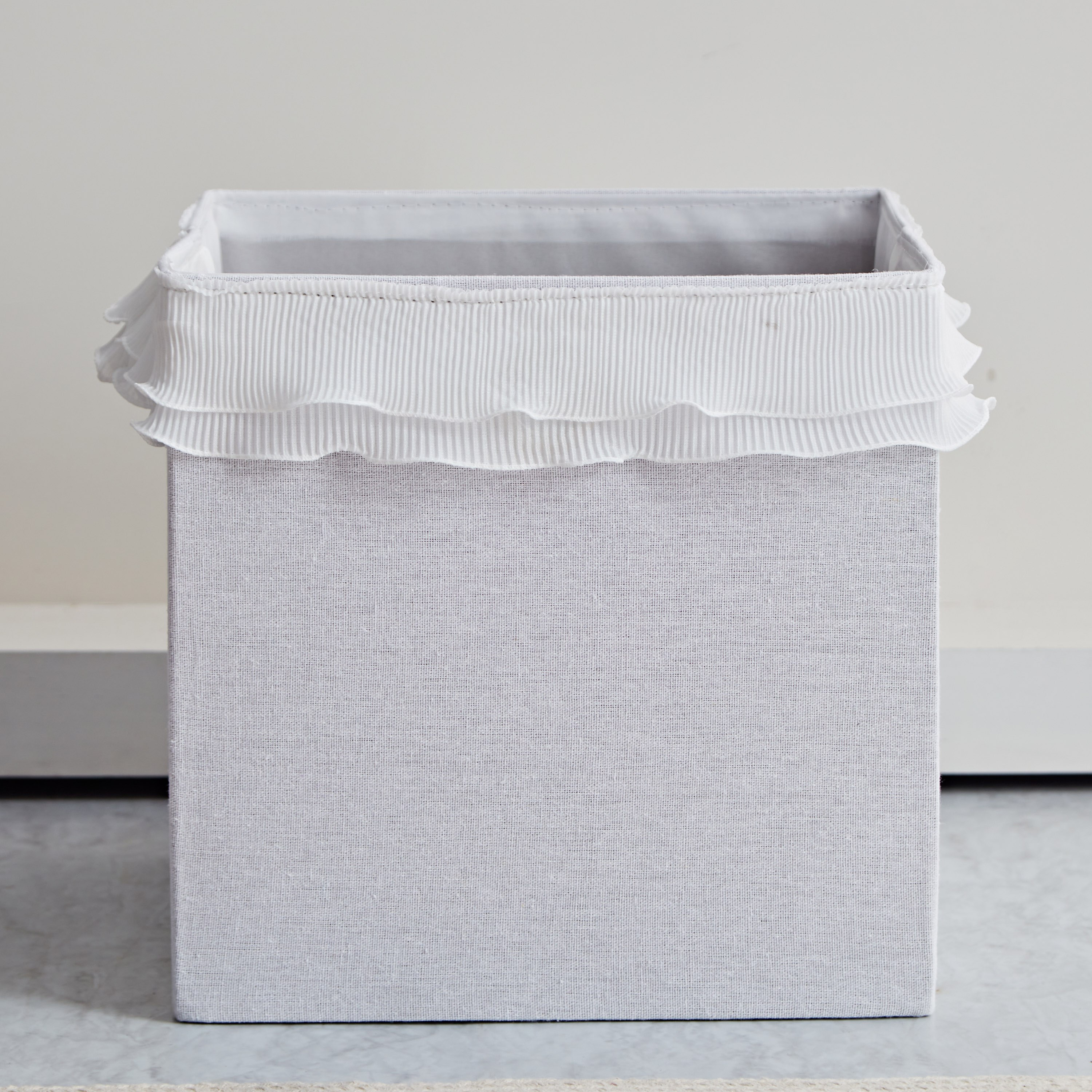 صندوق قماش مربع قابل للطي من لورين - 32x32x33 سم-hbxbedroom-bedroomaccessories-bedroomstorage-image-1