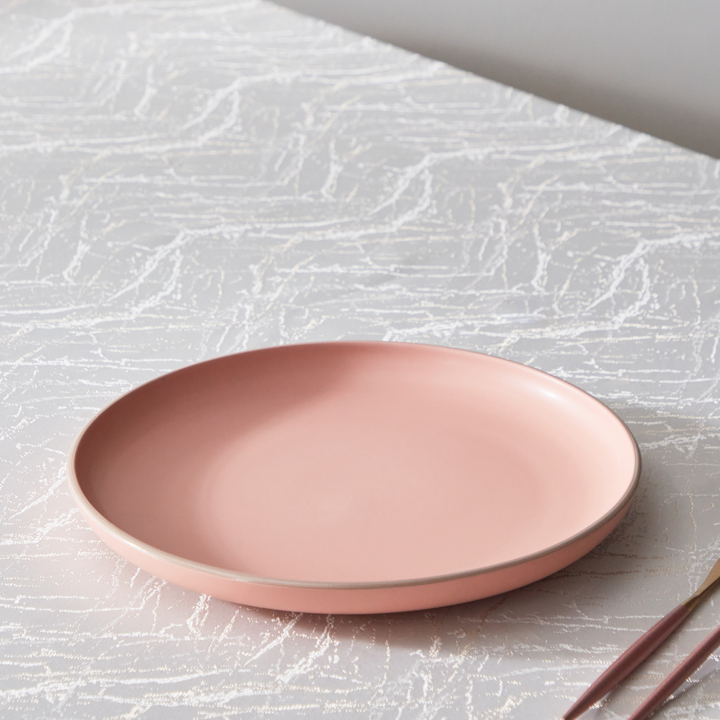 Olivia Dinner Plate-hbxdecorandfurnishings-tabletop-crockery-image-1