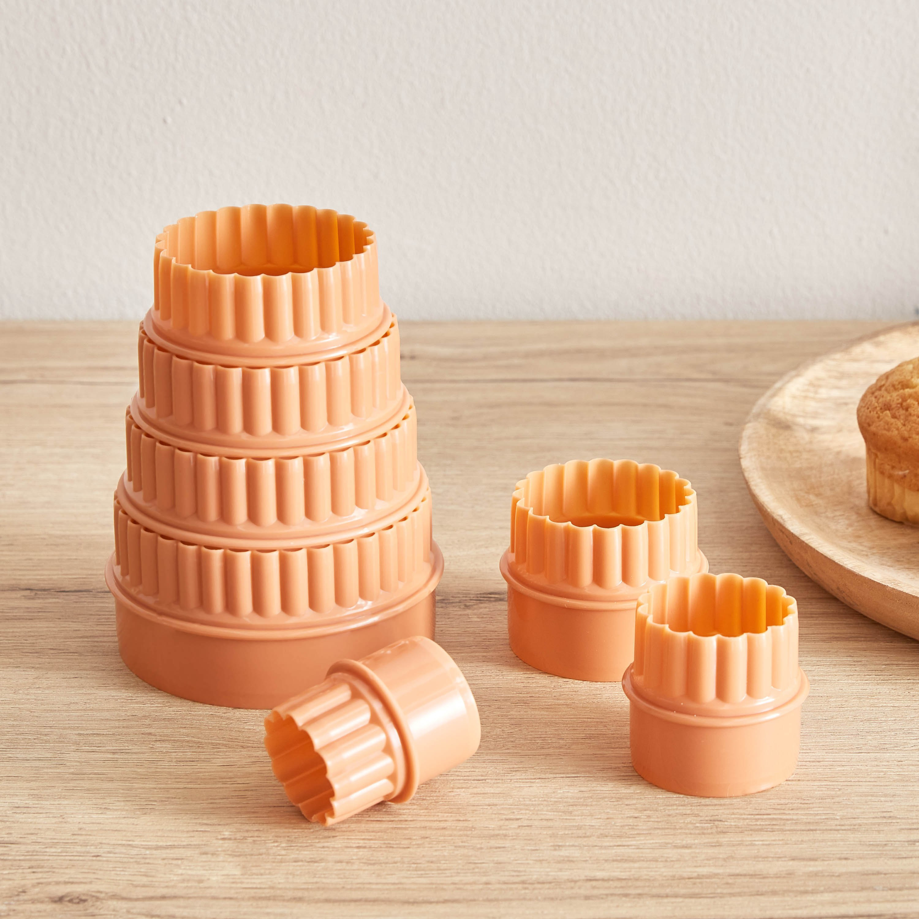 Avon 7-Piece Nylon Cookie Cutter Set-hbxkitchen-bakeware-image-1