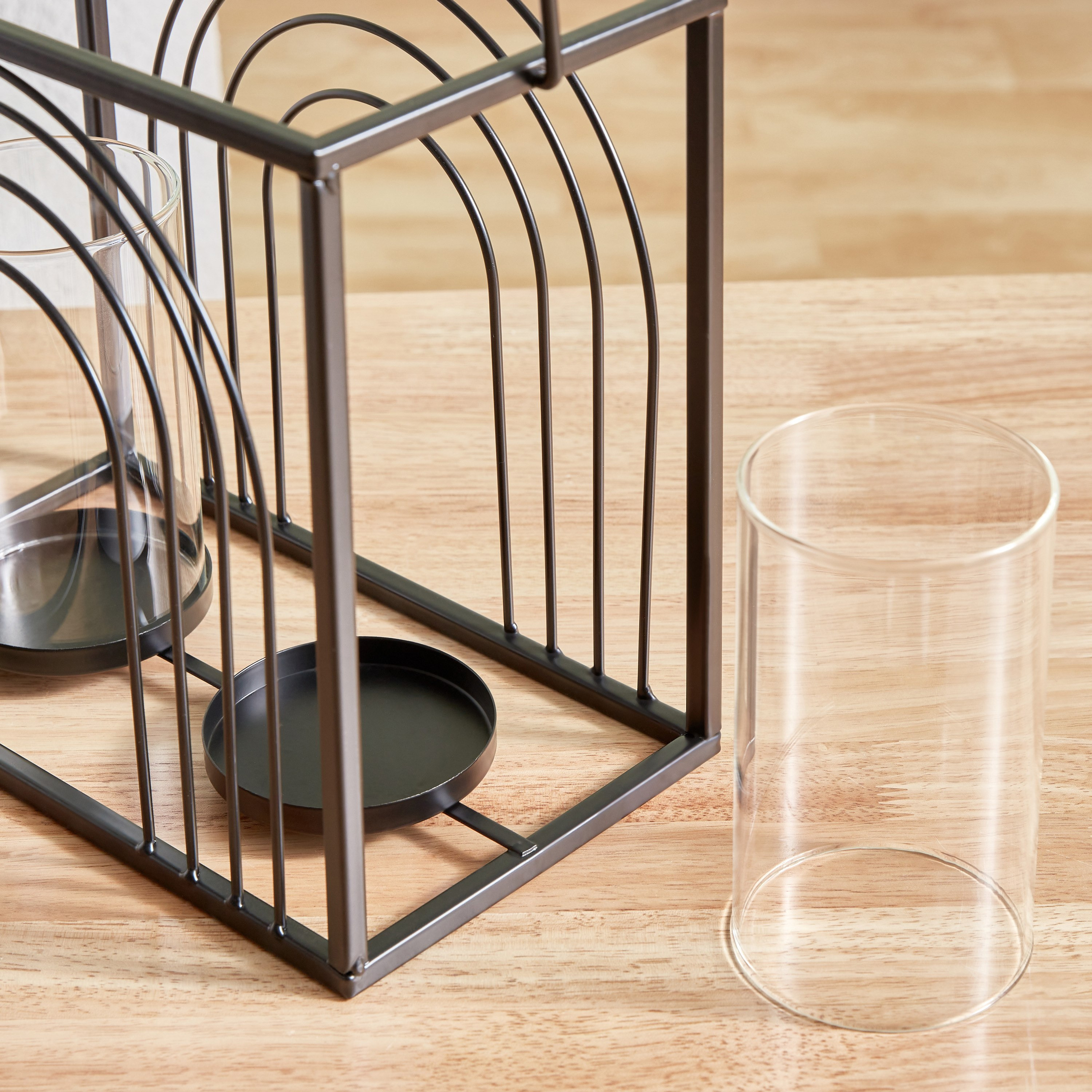 حامل شموع معدن مضلّع وزجاج فوتيف من ديستان - 27x15.5x24 سم-hbxlivingroom-decorandaccessories-candleholders-image-4