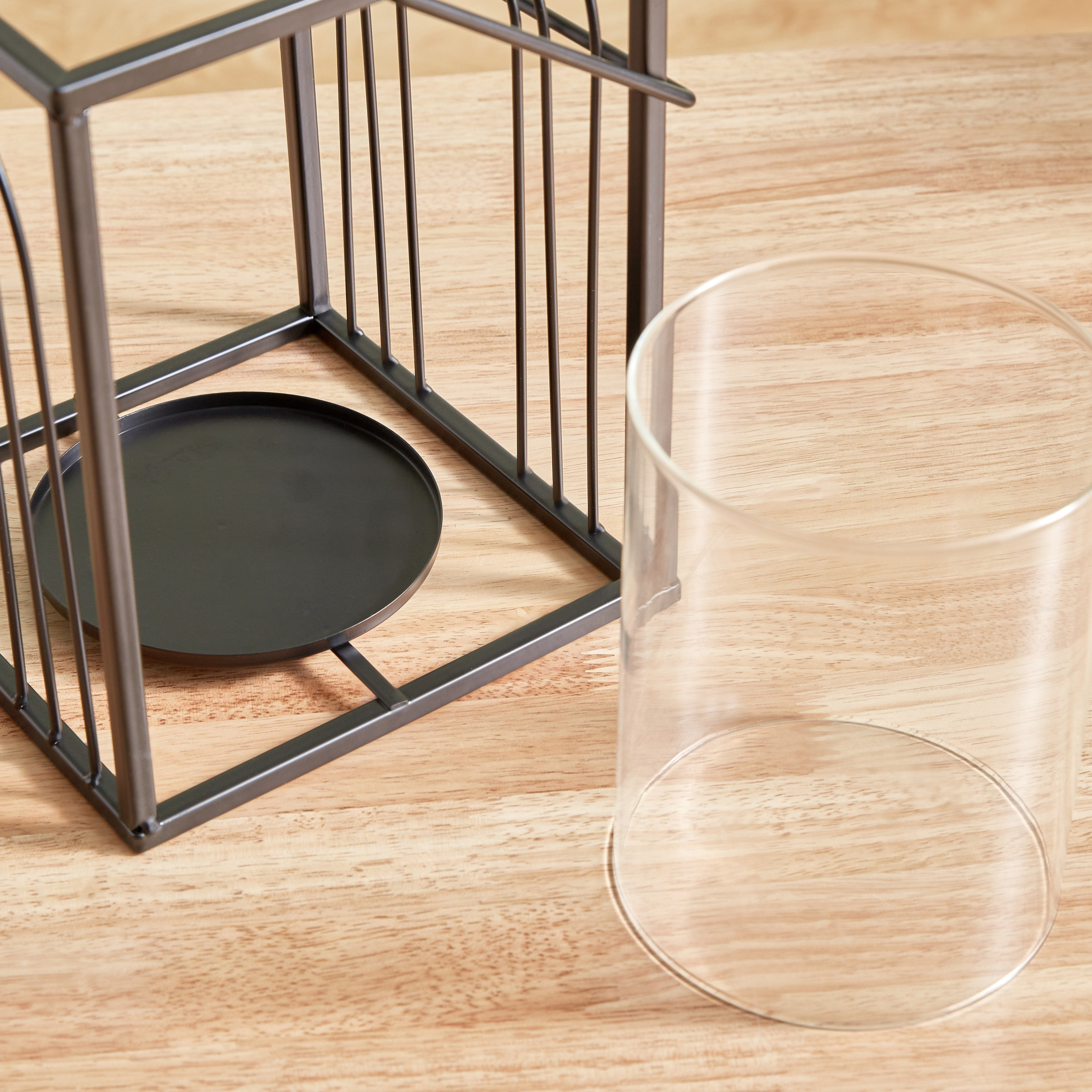 حامل شموع معدني مضلع مع زجاج من ديستان - 19.5x18.5x24 سم-PROMO_HB_AE_B2G2_011025-image-4