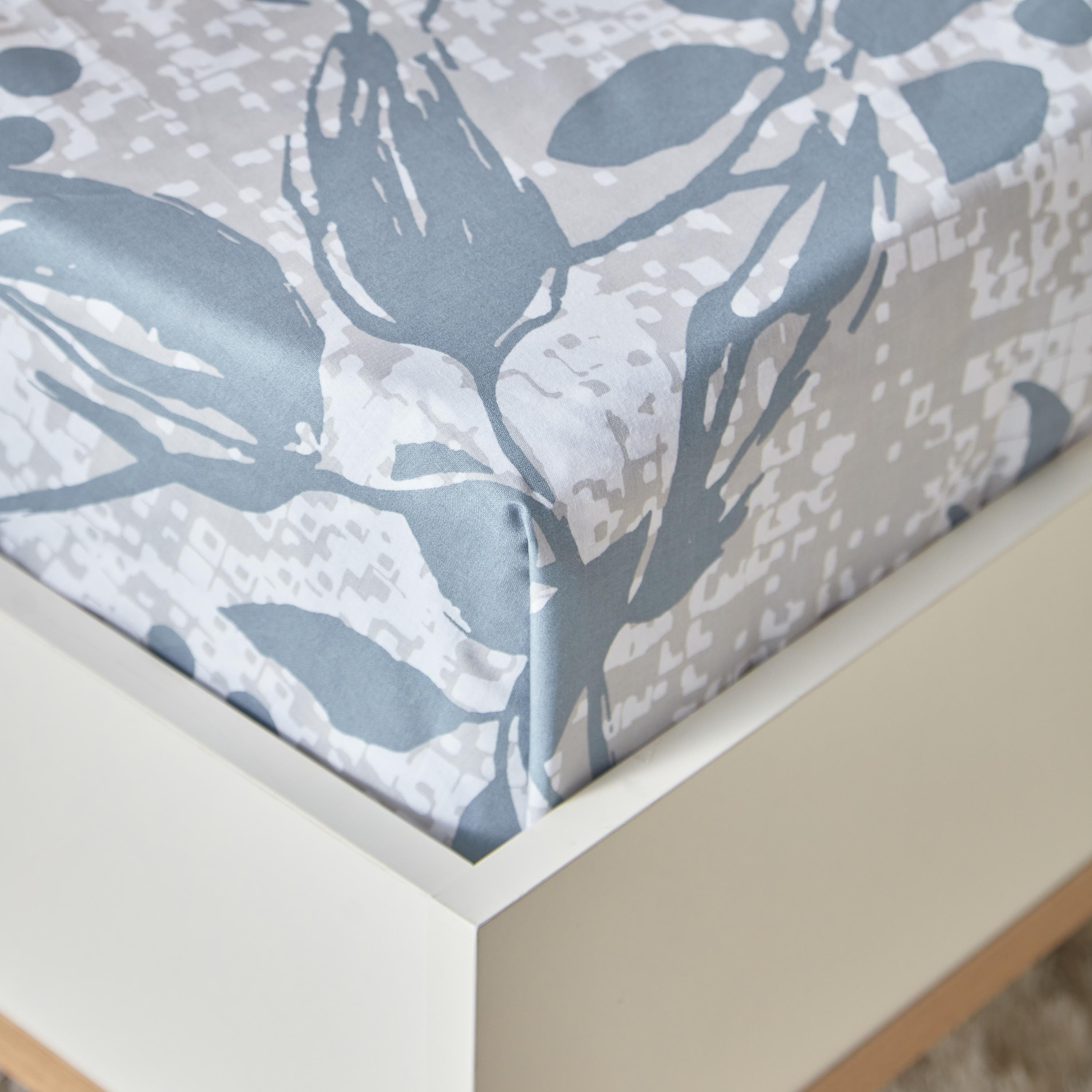 شرشف مسطّح كينج قطن بطبعات من إستونيا - 240x260 سم-hbxhomeware-hbxbedroom-image-5