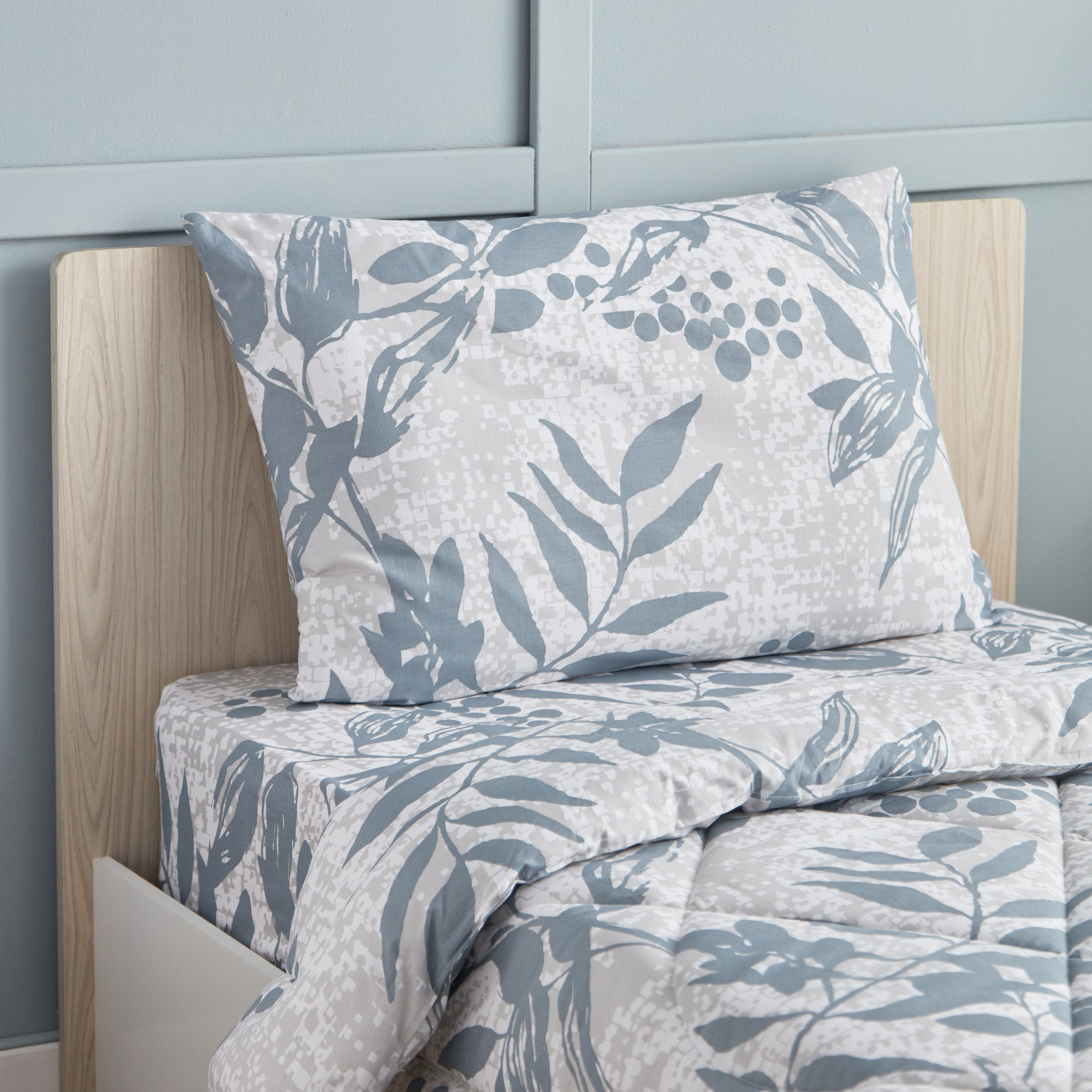 طقم لحاف فردي قطن قطعتين بطبعات من إستونيا - 135x220 سم-hbxkidsandyouth-beddingandfurnishings-comfortersets-image-3