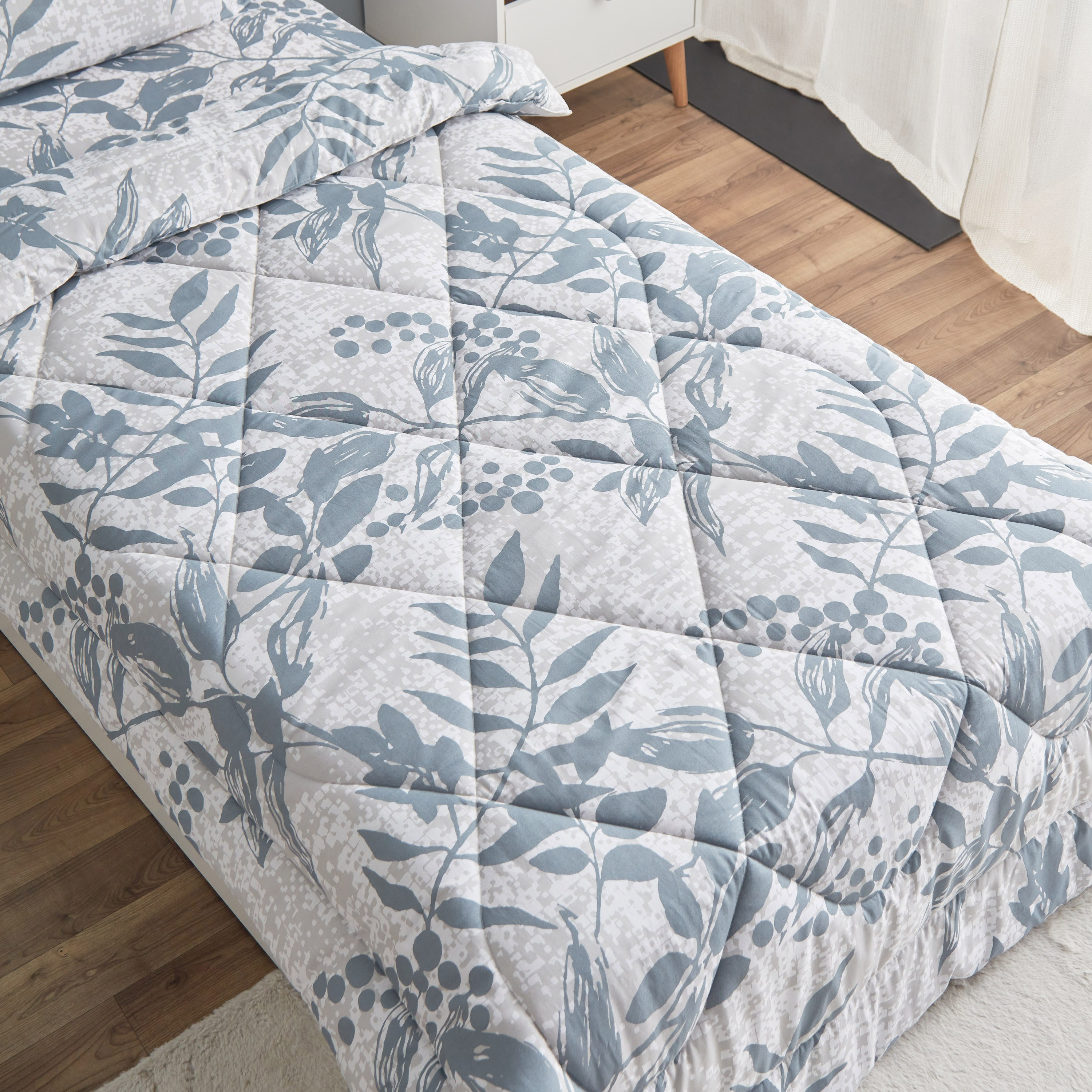 طقم لحاف فردي قطن قطعتين بطبعات من إستونيا - 135x220 سم-hbxkidsandyouth-beddingandfurnishings-comfortersets-image-4
