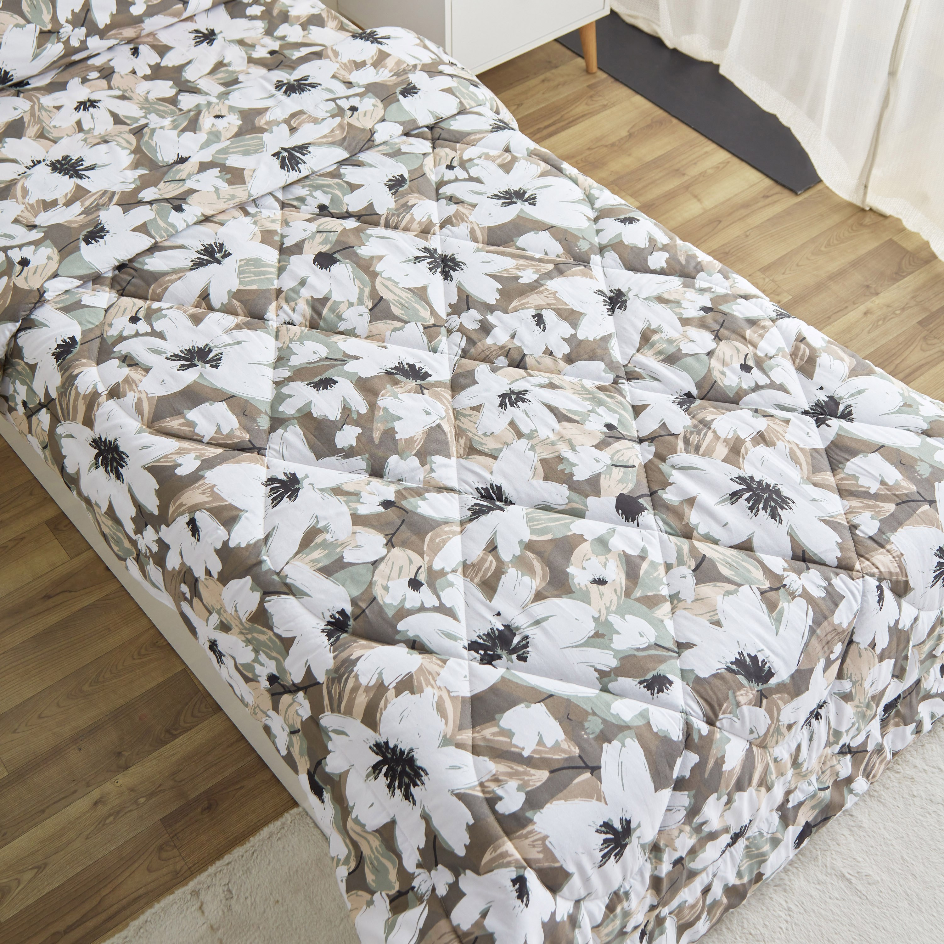 طقم لحاف قطن فردي قطعتين بطبعات من إستونيا - 135x220 سم-hbxkidsandyouth-beddingandfurnishings-comfortersets-image-4