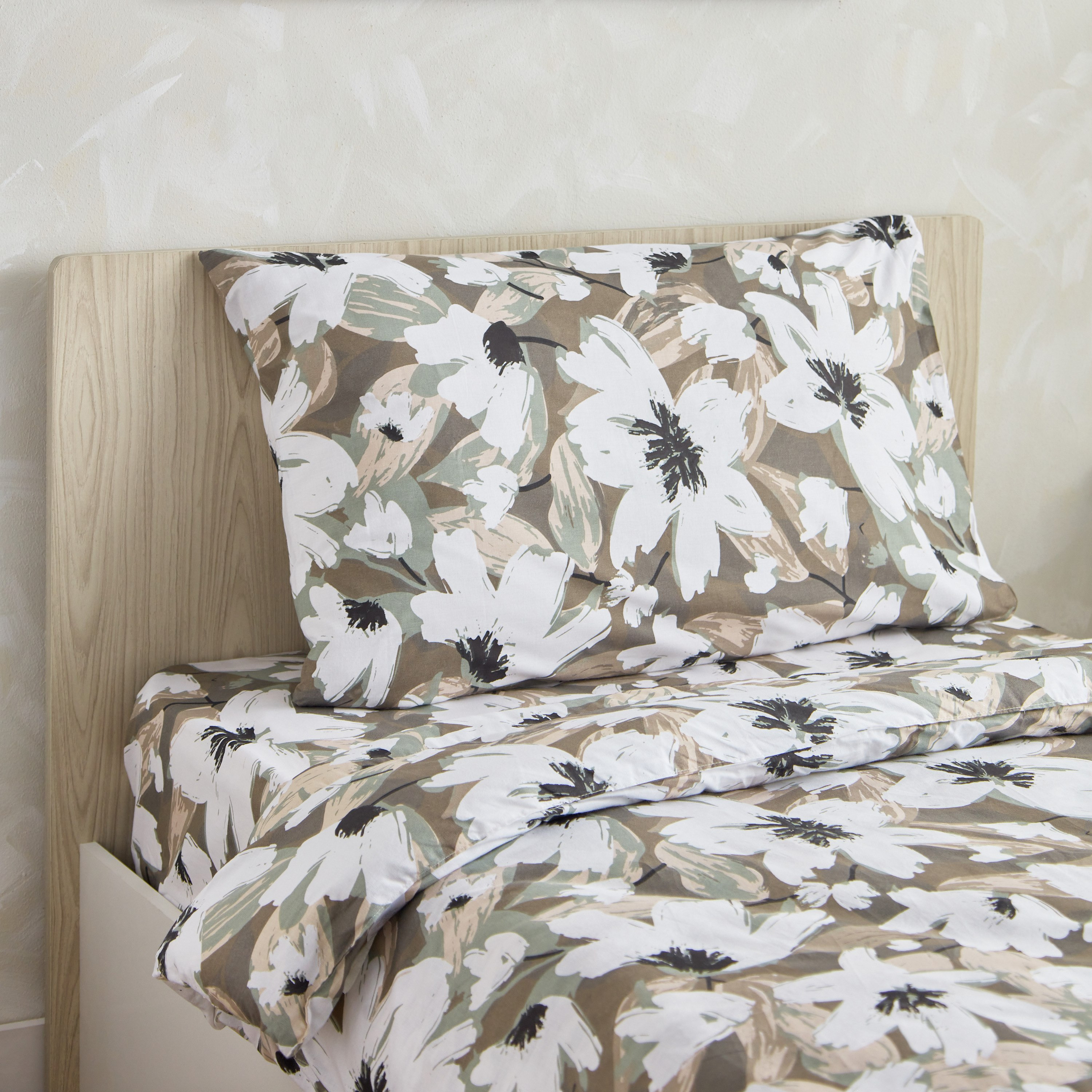 طقم غطاء لحاف قطن فردي بطبعات قطعتين من إستونيا - 135x200 سم-hbxhomeware-hbxdecorandfurnishings-image-3