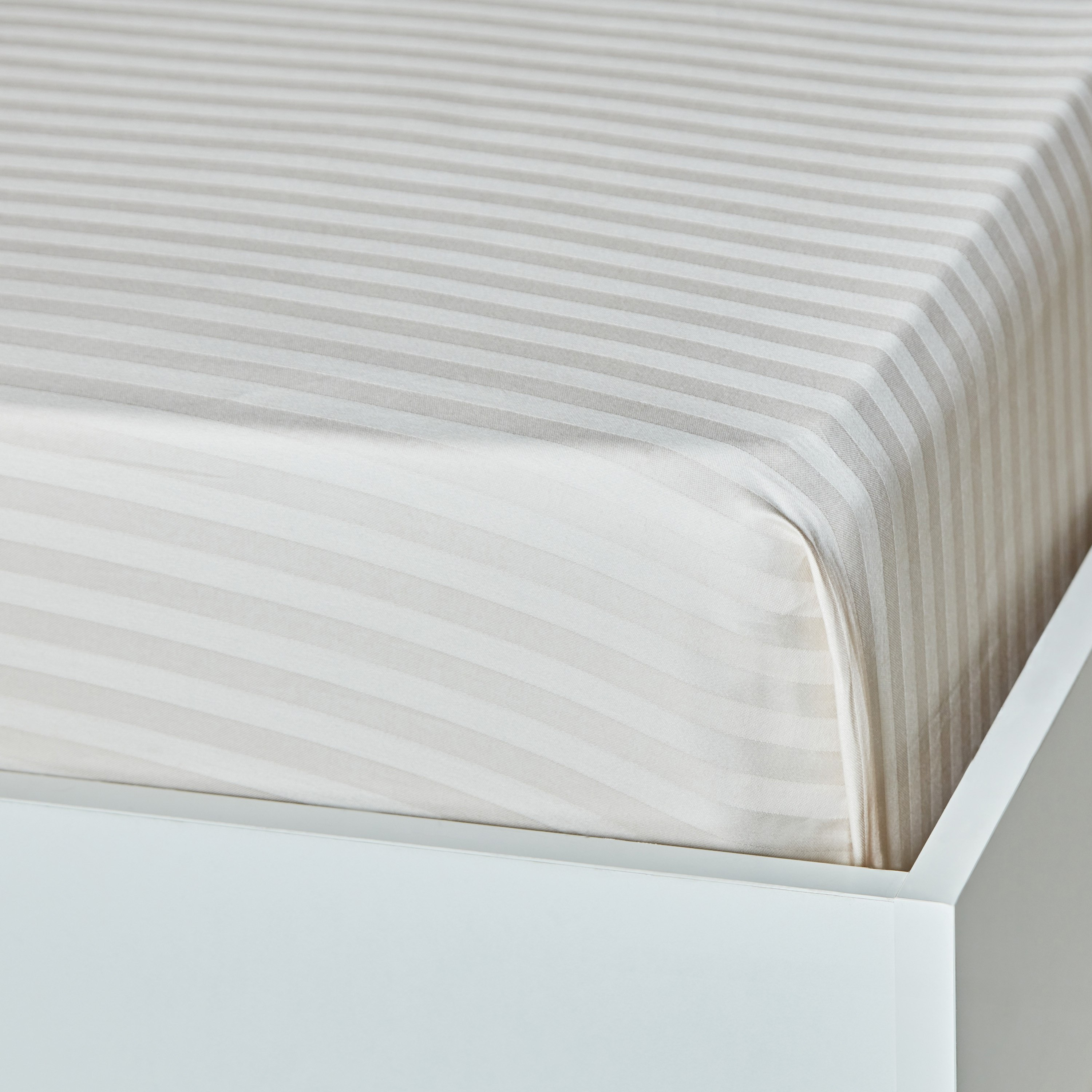 شرشف مسطح سوبر كينج قطن بي سي أي من هاميلتون - 270x260 سم-hbxhomeware-hbxbedroom-image-5