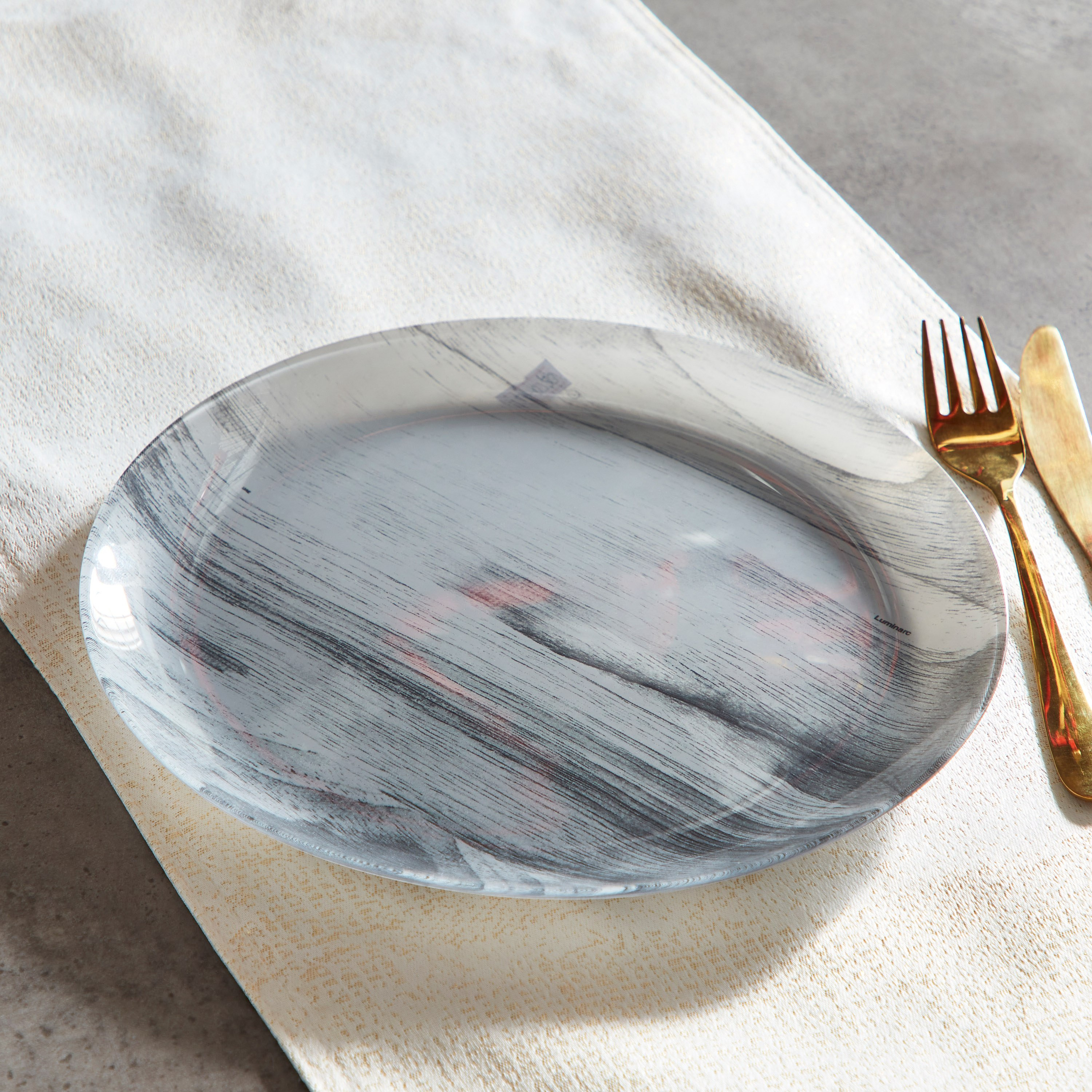 Luminarc Glass Wood Dinner Plate - 26 cm-hbxdecorandfurnishings-tabletop-crockery-image-2