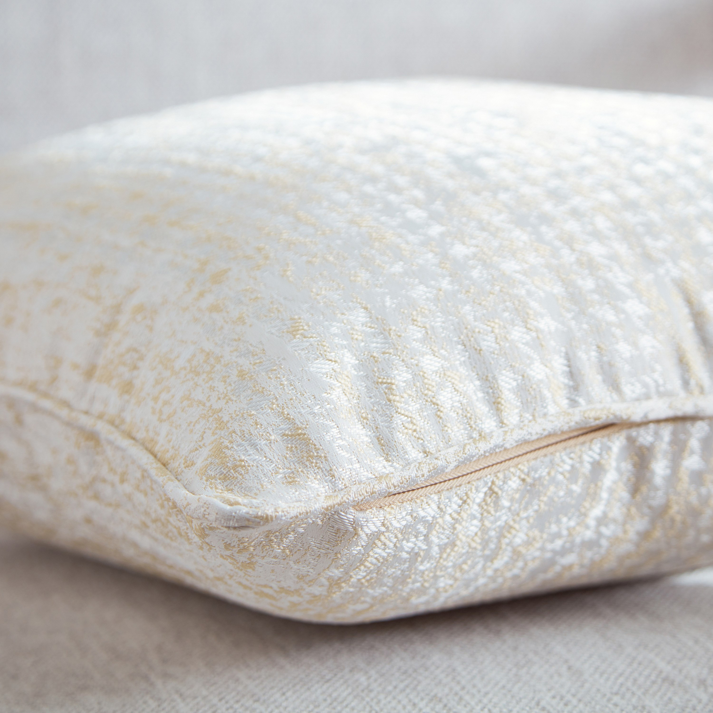 Emma Sophia Jacquard Cushion Cover - 40x40 cm-PROMO_HB_AE_B1G1_250925-image-3