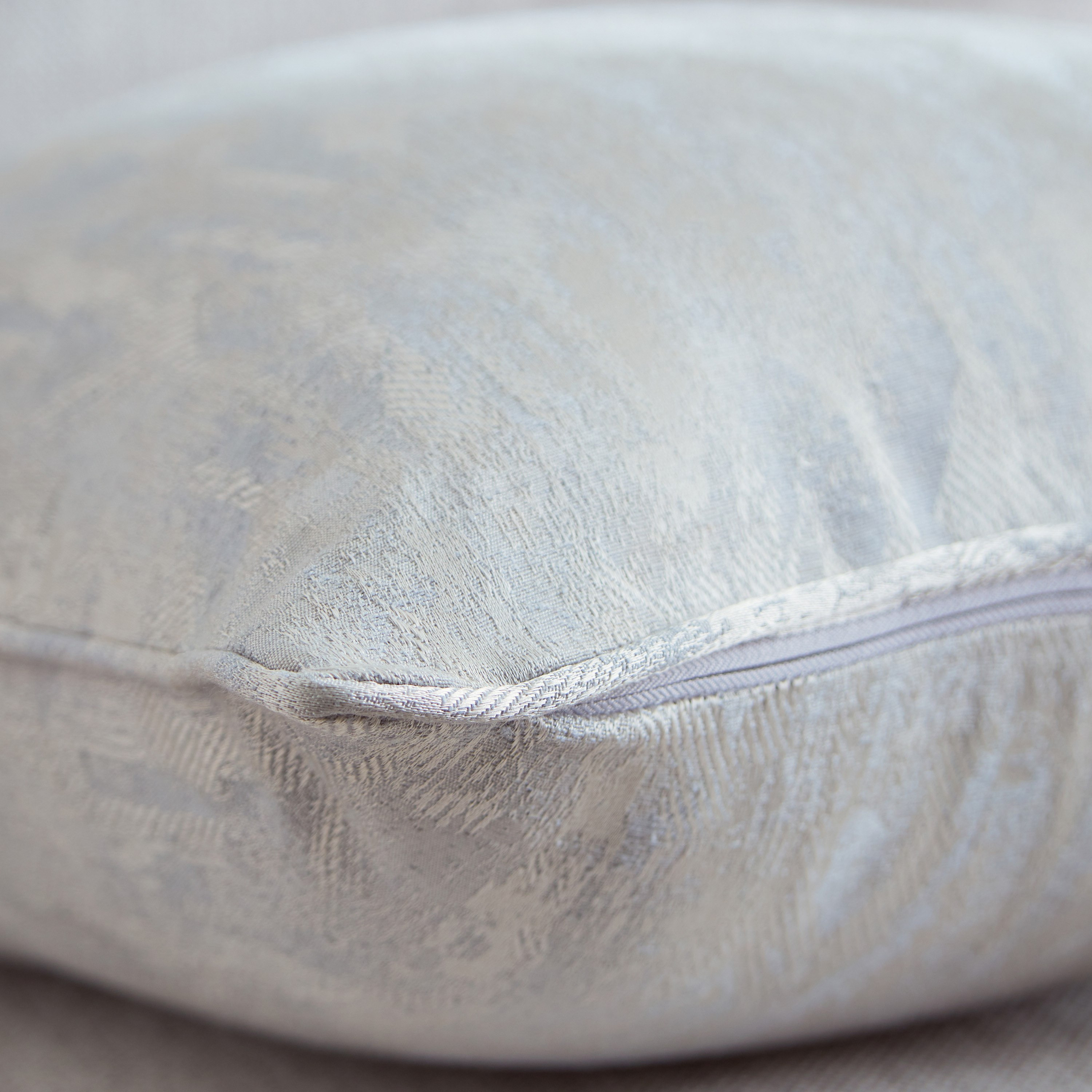 غطاء وسادة جاكار أيفي من أوليفيا - 40x40 سم-hbxhomeware-cushionsandcovers-cushioncovers-image-3