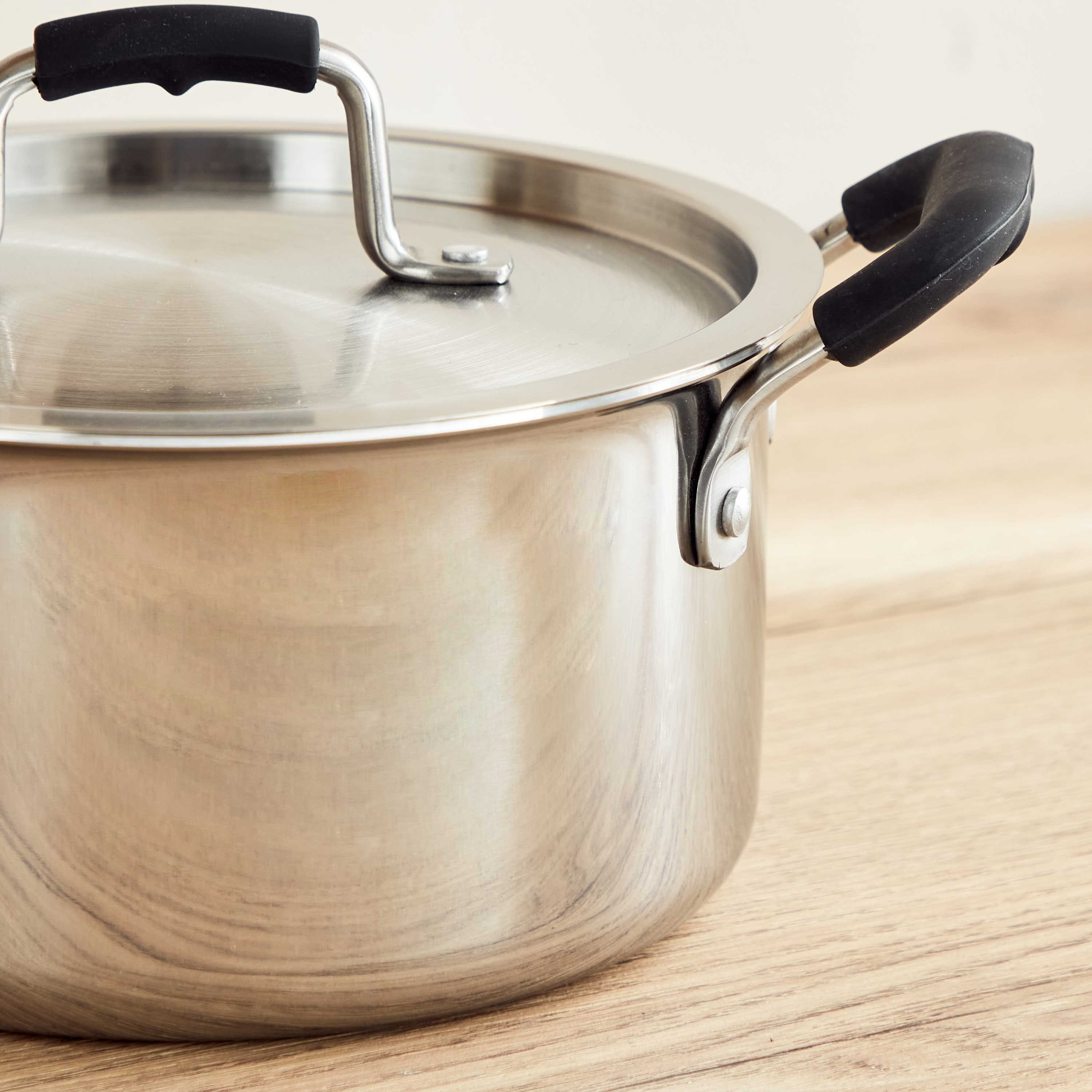 Glisten Steel Triply Casserole with Steel Lid - 20 cm-hbxhomeware-hbxkitchen-image-3
