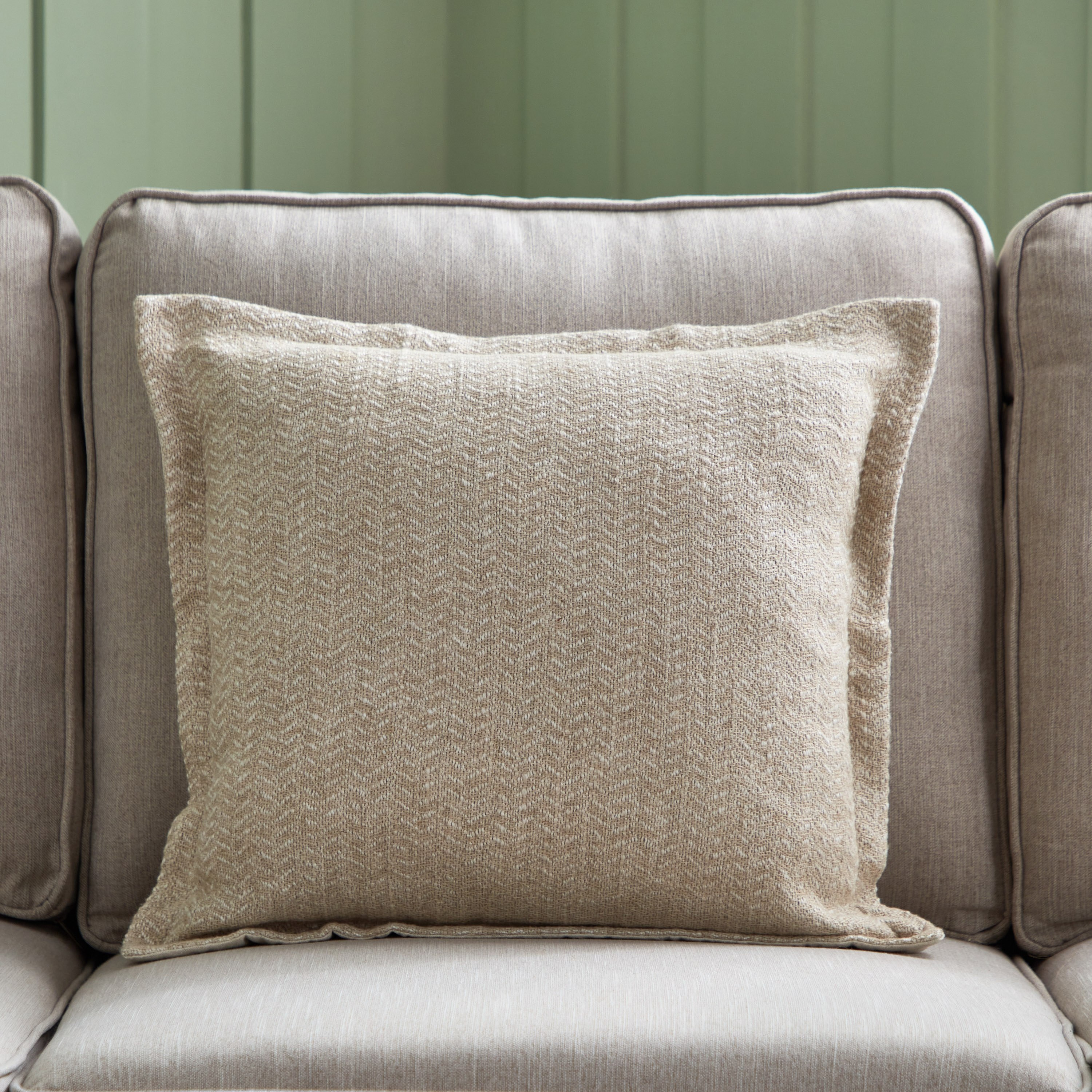 غطاء وسادة بارز الملمس جورين من أوبن فيو - 45x45 سم-hbxhomeware-cushionsandcovers-cushioncovers-image-1