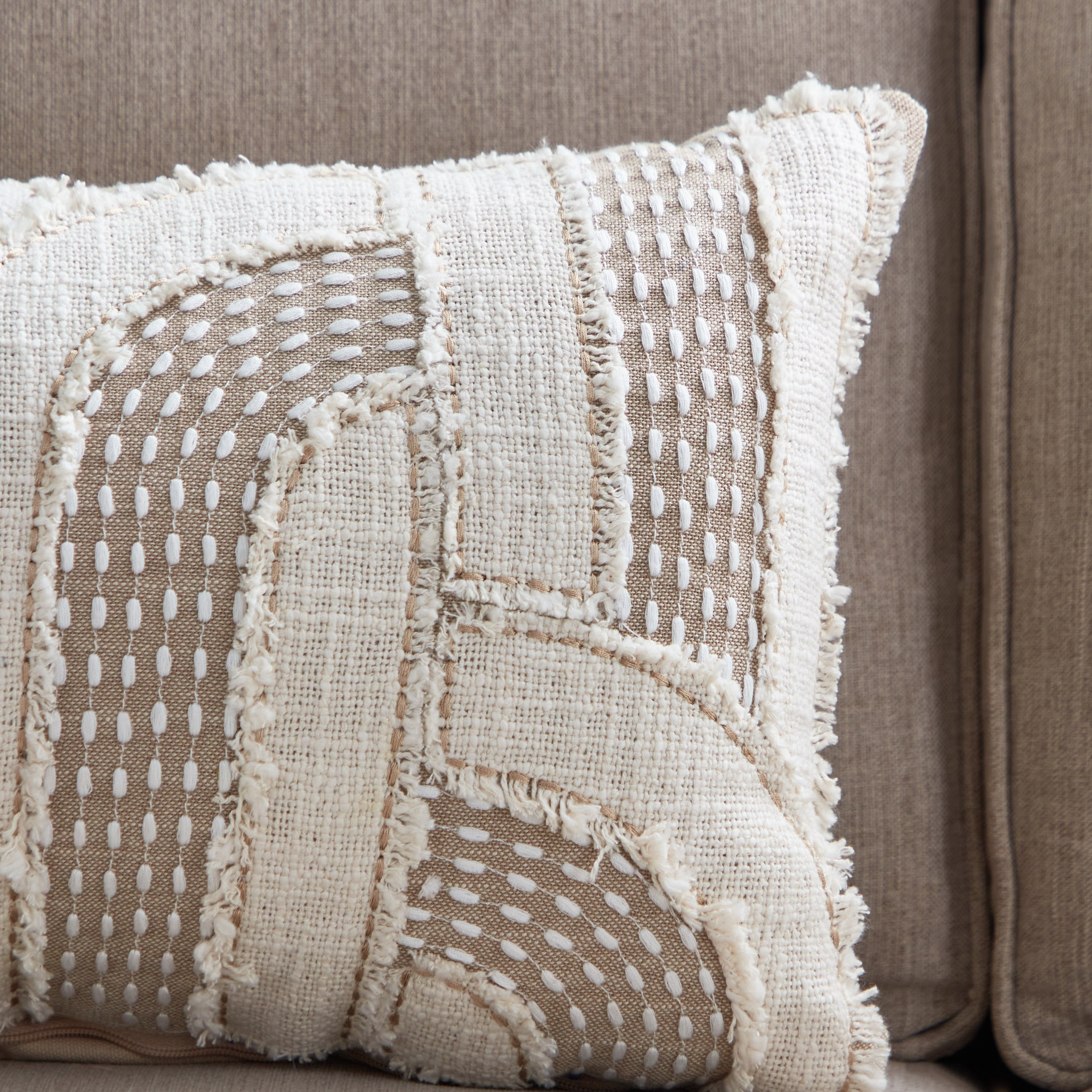 وسادة محشوة من أوبن فيو ليين - 30x50 سم-hbxlivingroom-furnishings-cushionsandcovers-filledcushions-image-2
