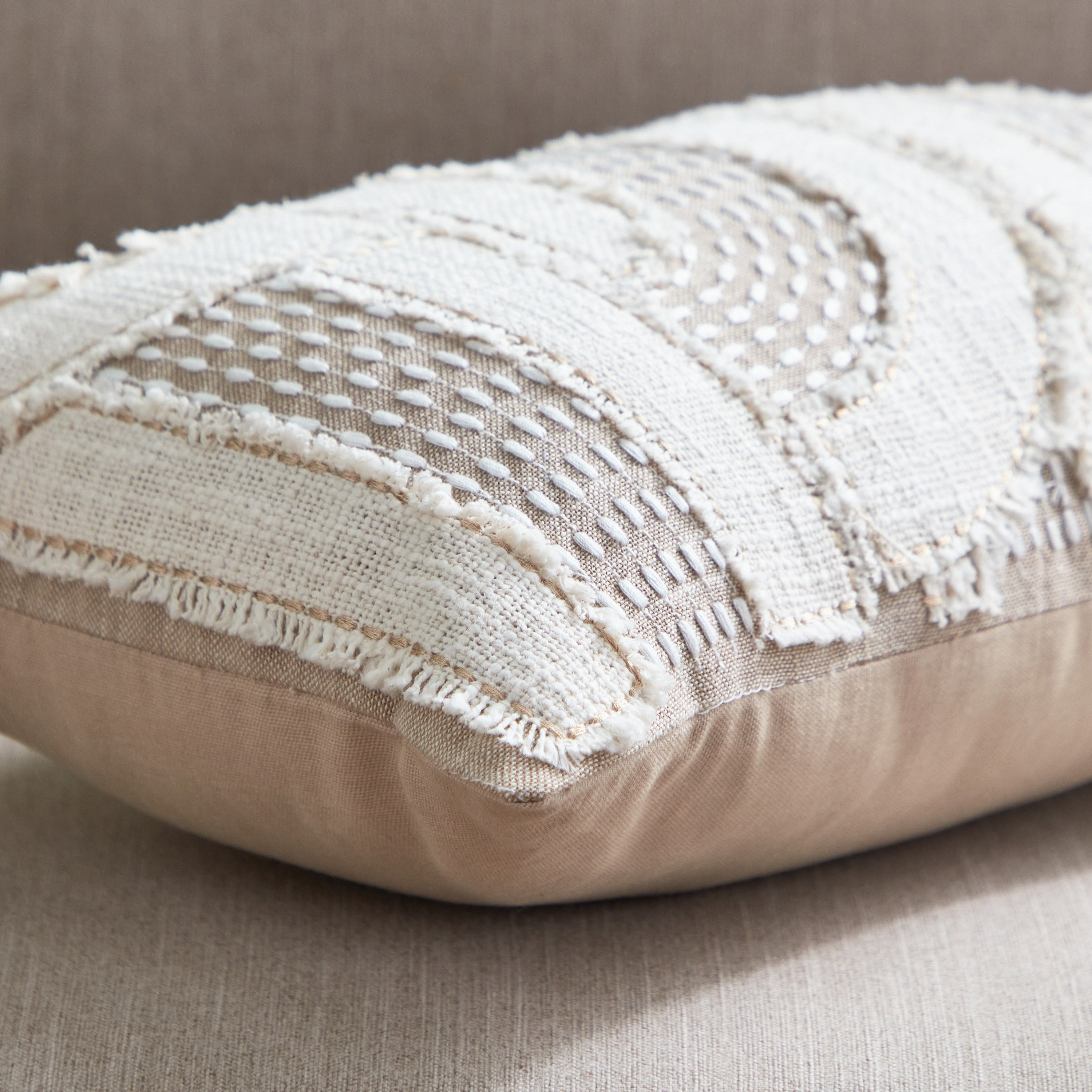 وسادة محشوة من أوبن فيو ليين - 30x50 سم-hbxlivingroom-furnishings-cushionsandcovers-filledcushions-image-3