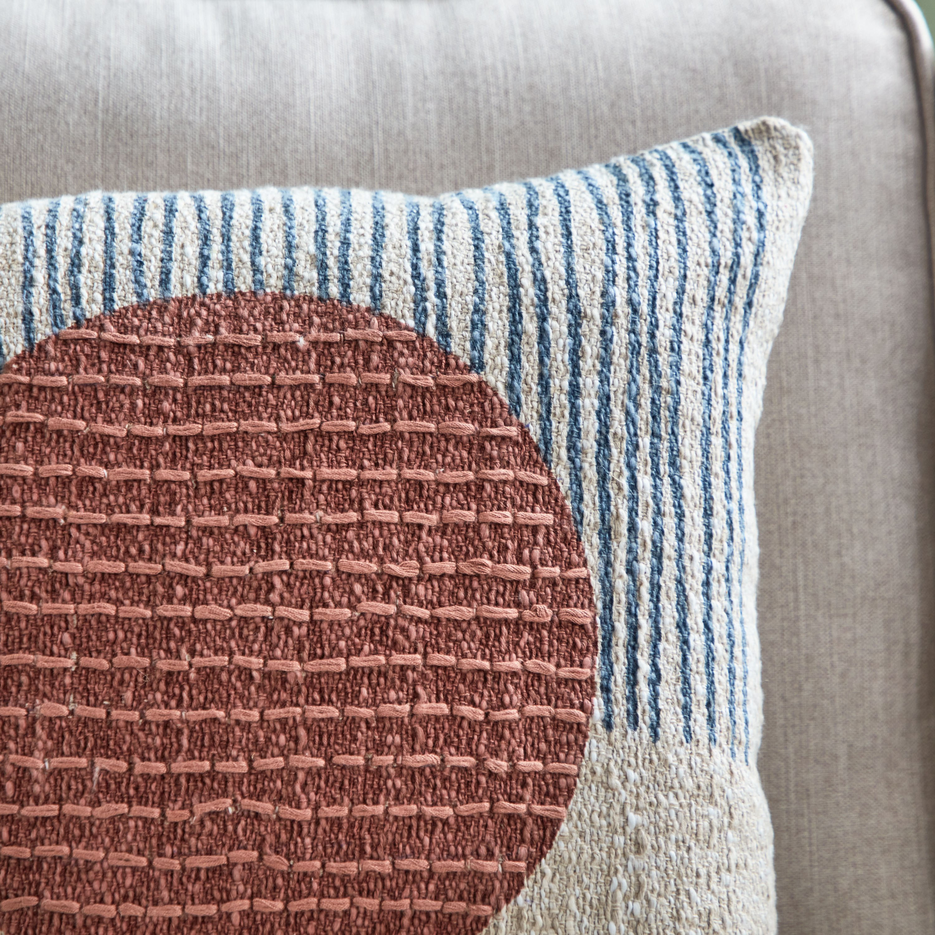 غطاء وسادة منسوج سوهال من آرت أكسنت - 45x45 سم-hbxhomeware-cushionsandcovers-cushioncovers-image-2