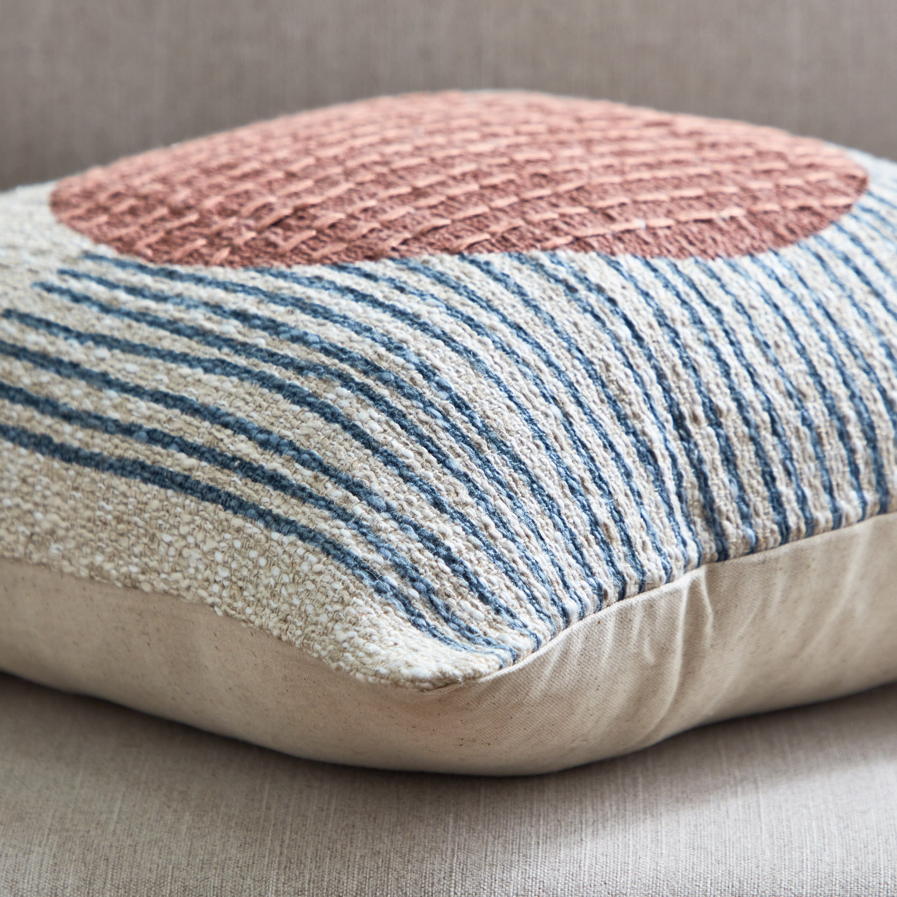 غطاء وسادة منسوج سوهال من آرت أكسنت - 45x45 سم-hbxhomeware-cushionsandcovers-cushioncovers-image-3