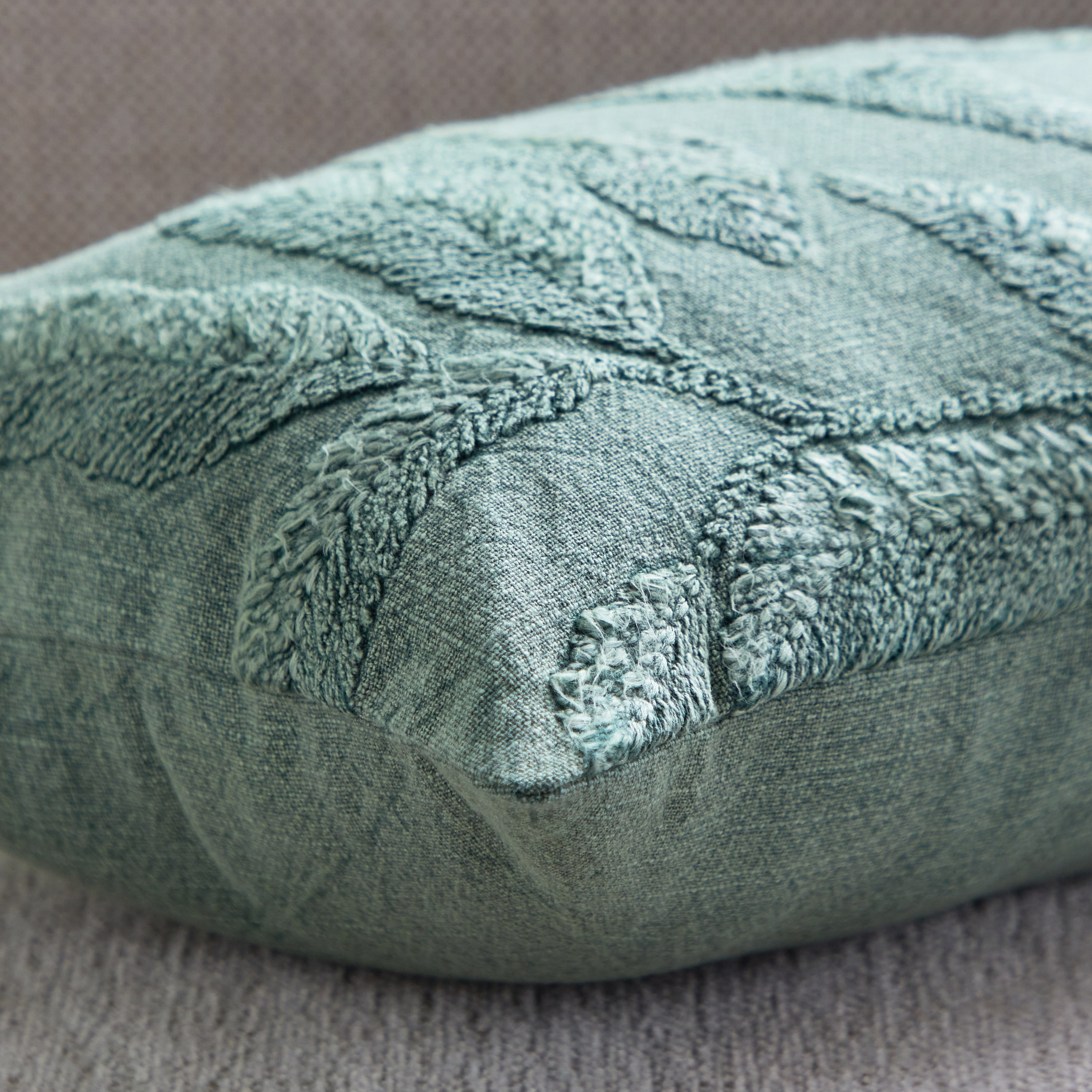وسادة محشوة بأوراق الشجر من سيج شيد - 30x50 سم-hbxlivingroom-furnishings-cushionsandcovers-filledcushions-image-3