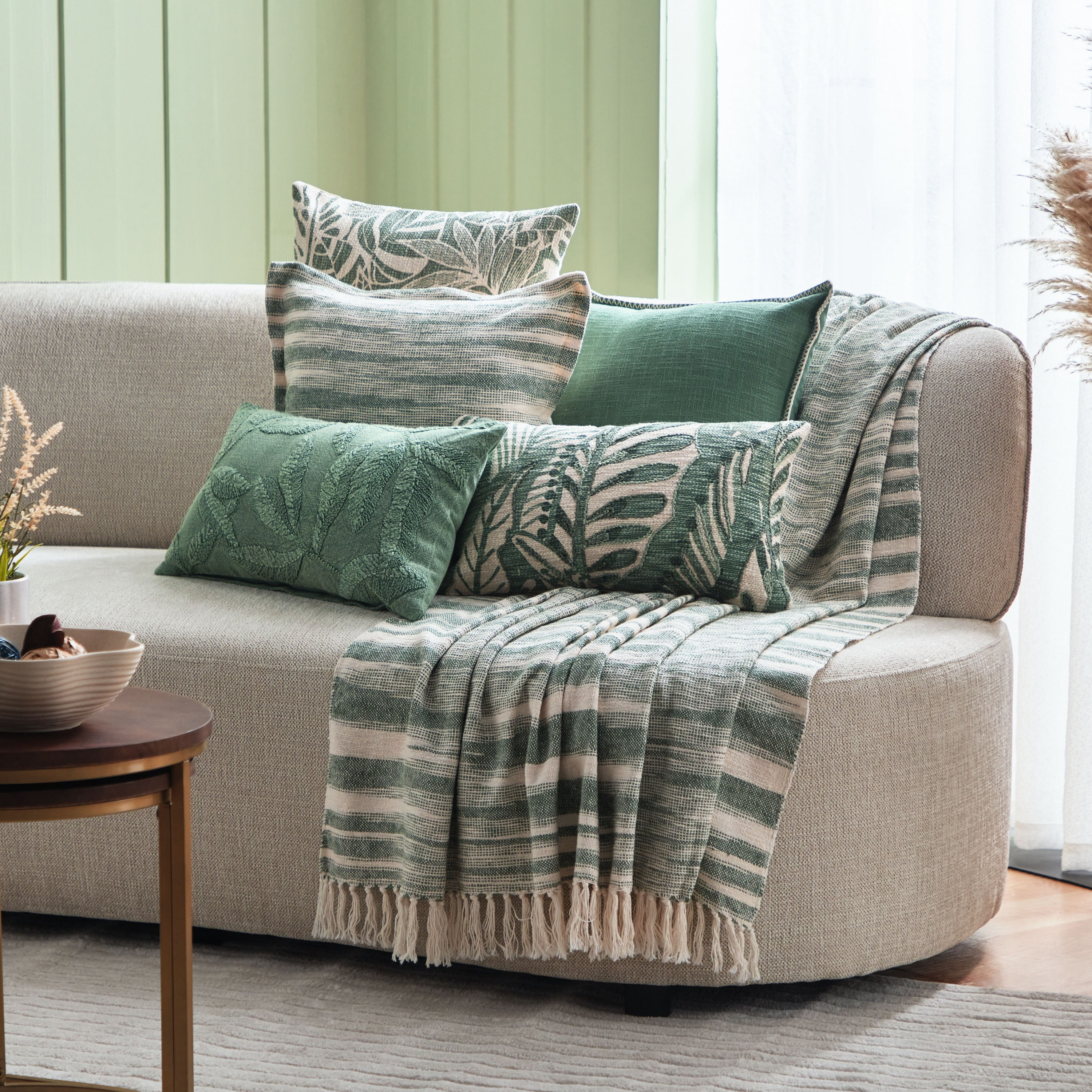 وسادة محشوة جاير سلوب من سيج شيد - 45x45 سم-hbxlivingroom-furnishings-cushionsandcovers-filledcushions-image-5