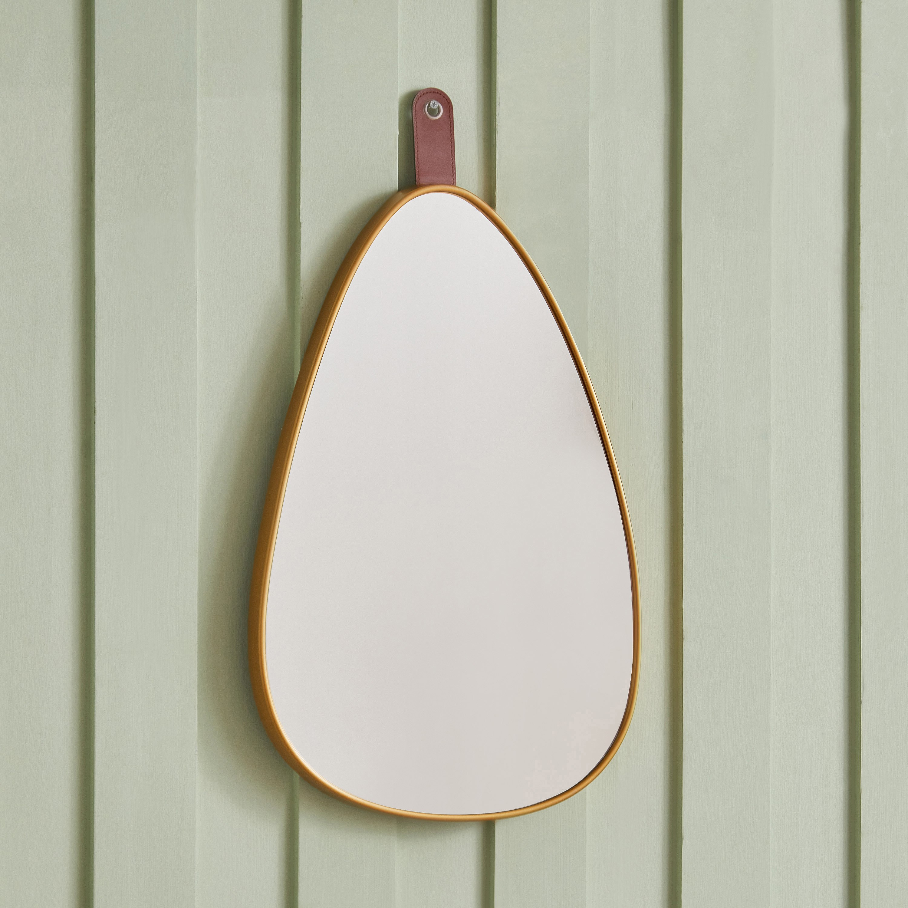 مرآة من كاسيتي - 40x60x25 سم-hbxhomeware-hbxdecorandfurnishings-image-1