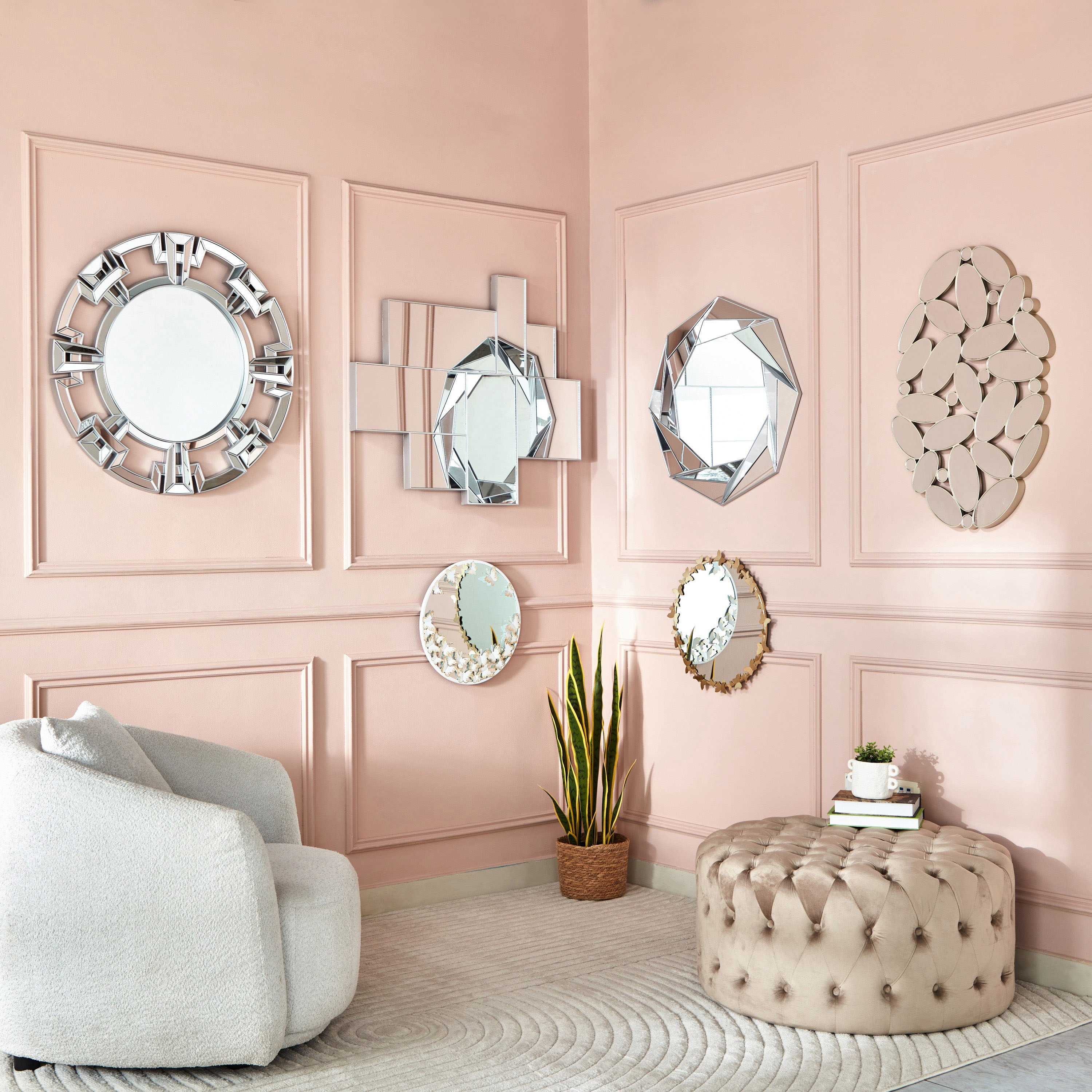 مرآة حائط مشطوفة الحواف من مونتارا - 76x76x3 سم-hbxhomeware-hbxdecorandfurnishings-image-6