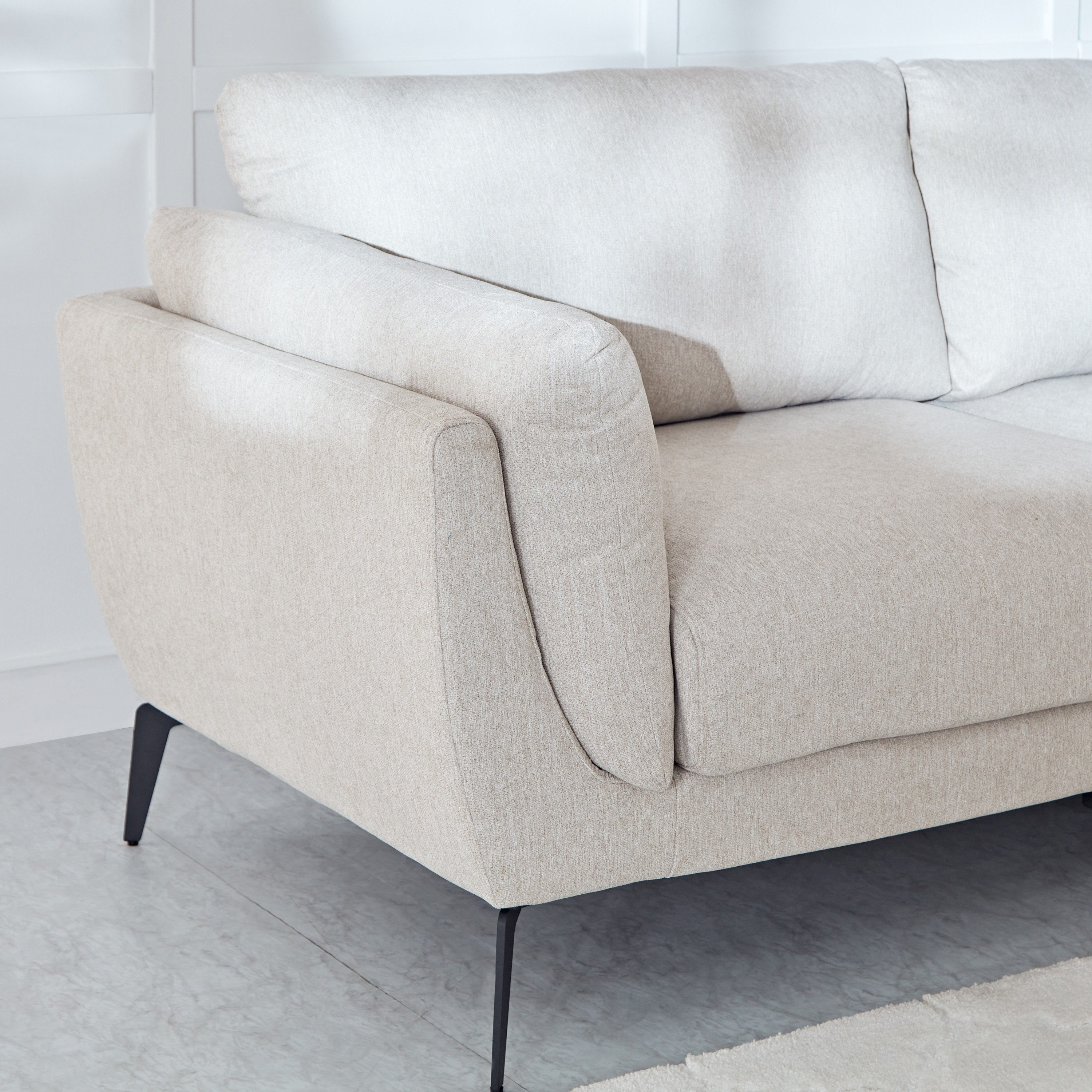 كنبة قماش 3 مقاعد من لوسينا-hbxlivingroom-sofasandarmchairs-sofas-image-7