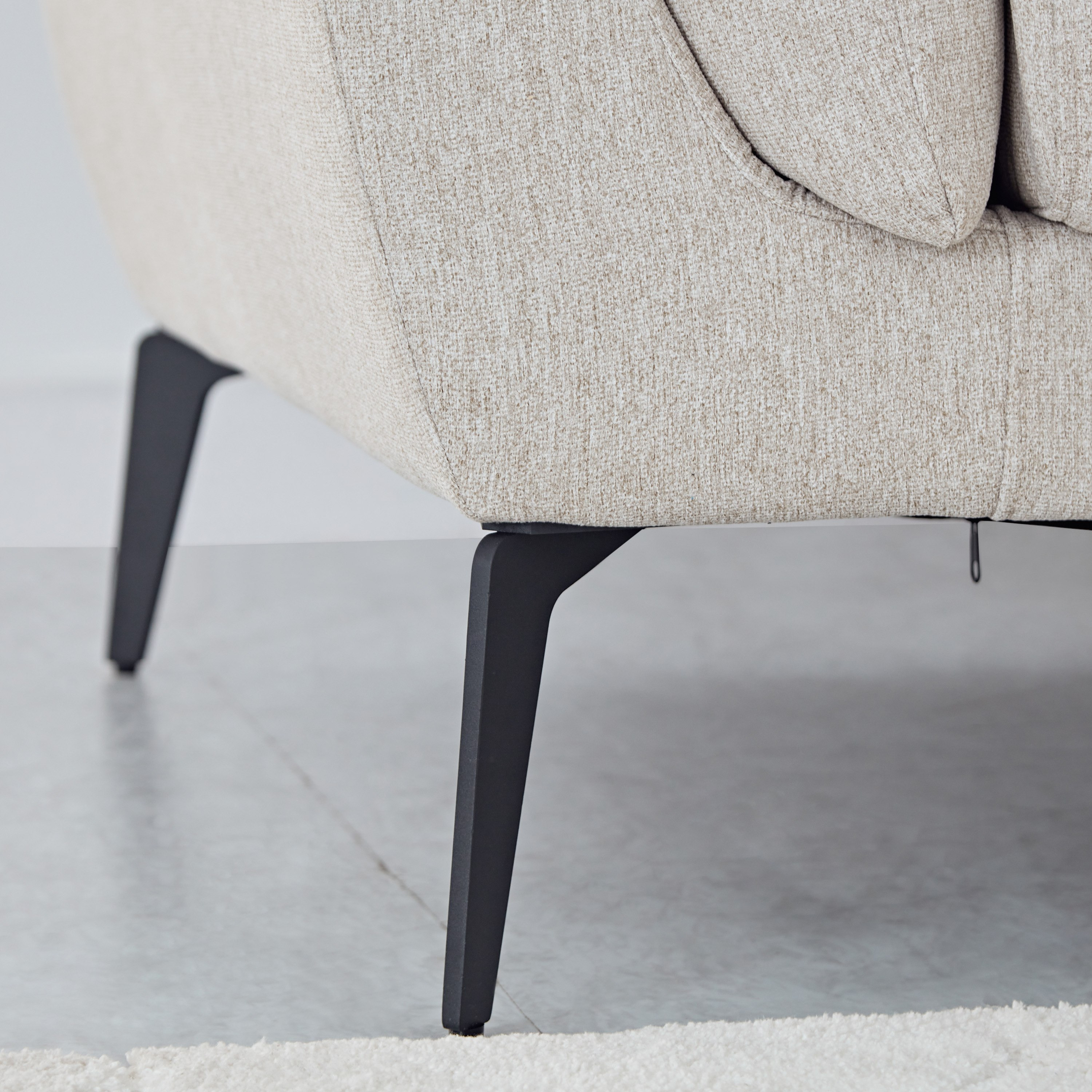 كنبة قماش 3 مقاعد من لوسينا-hbxlivingroom-sofasandarmchairs-sofas-image-8