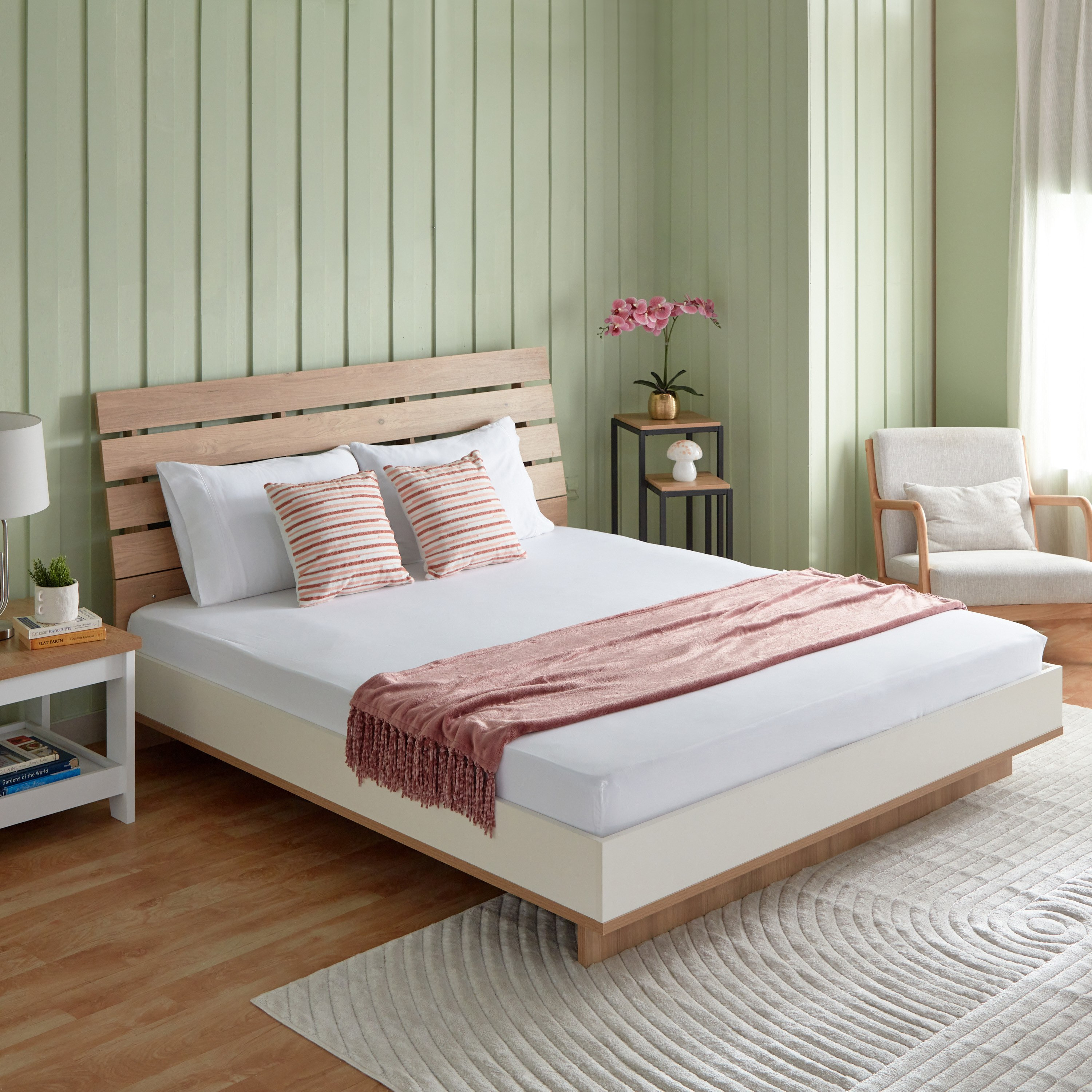 شرشف مطاطي كوين قطن بي سي أي من إسنشيال - 150x200+25 سم-hbxhomeware-hbxbedroom-image-7