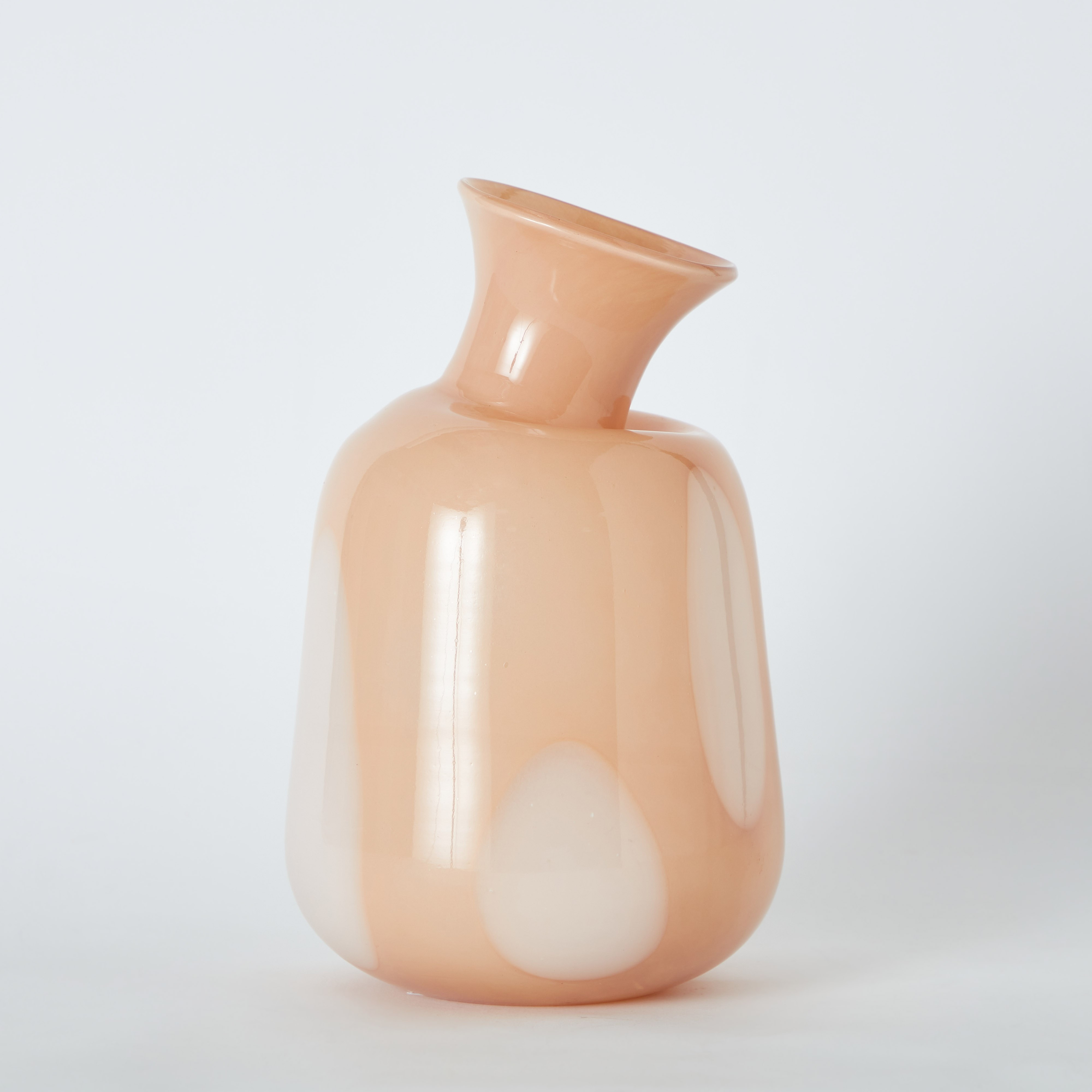 مزهرية زجاج ملوّن من لايف - 16.8x16.8x27.8 سم-PROMO_HB_AE_B2G2_011025-image-6