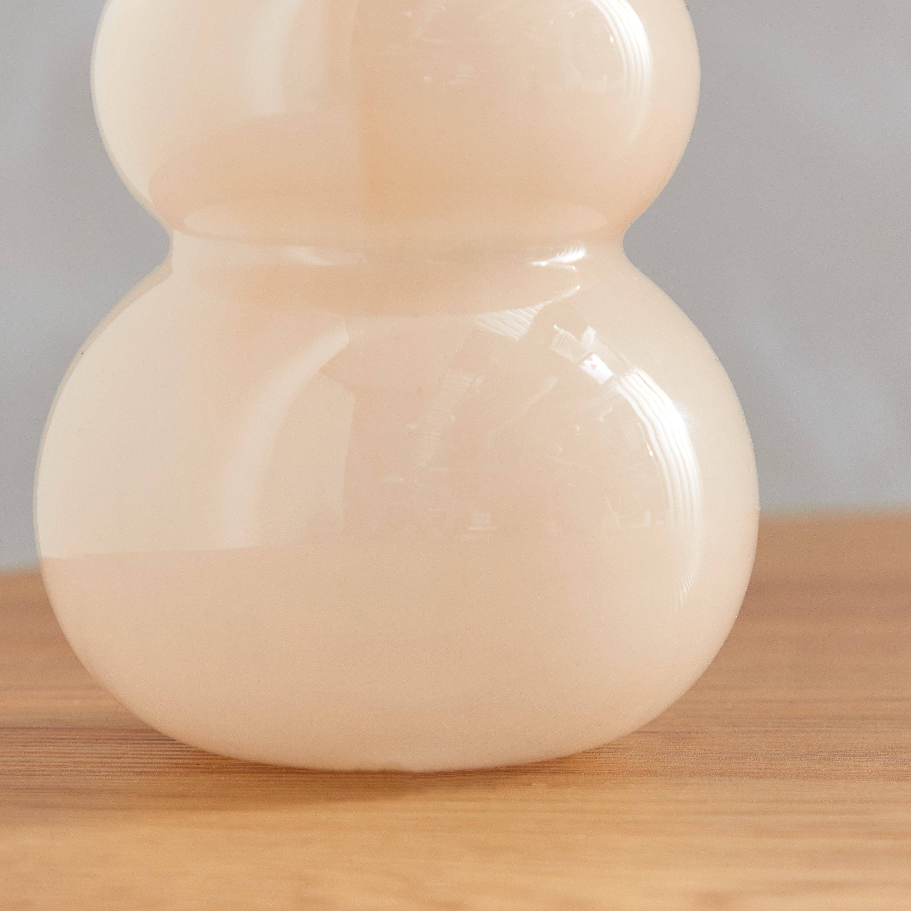 Live Coloured Glass Blotted Budvase - 9x9x12 cm-hbxhomeware-hbxdecorandfurnishings-image-4
