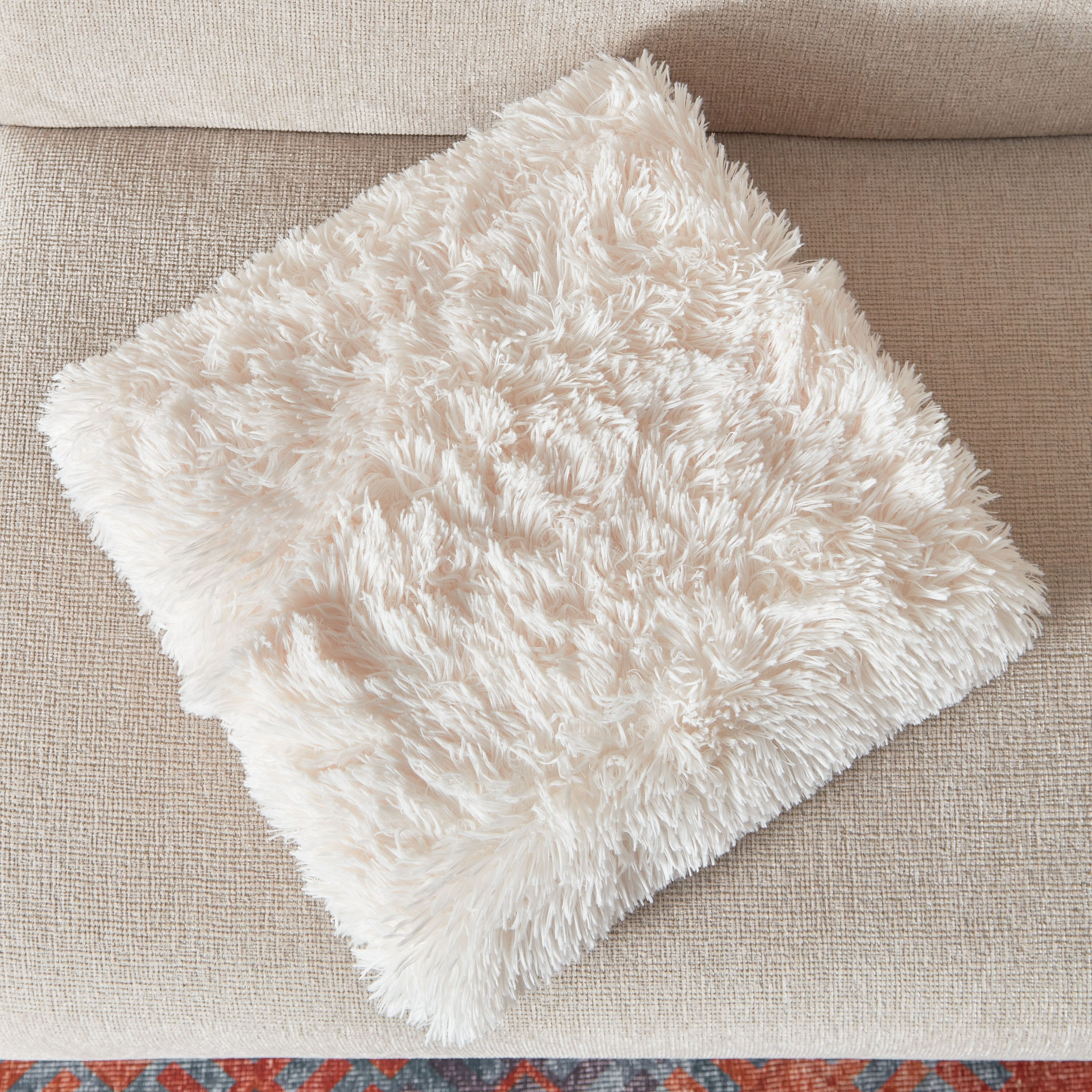 بطانية خفيفة فرو من لاسا - 127x152 سم-hbxhomeware-hbxbedroom-image-4