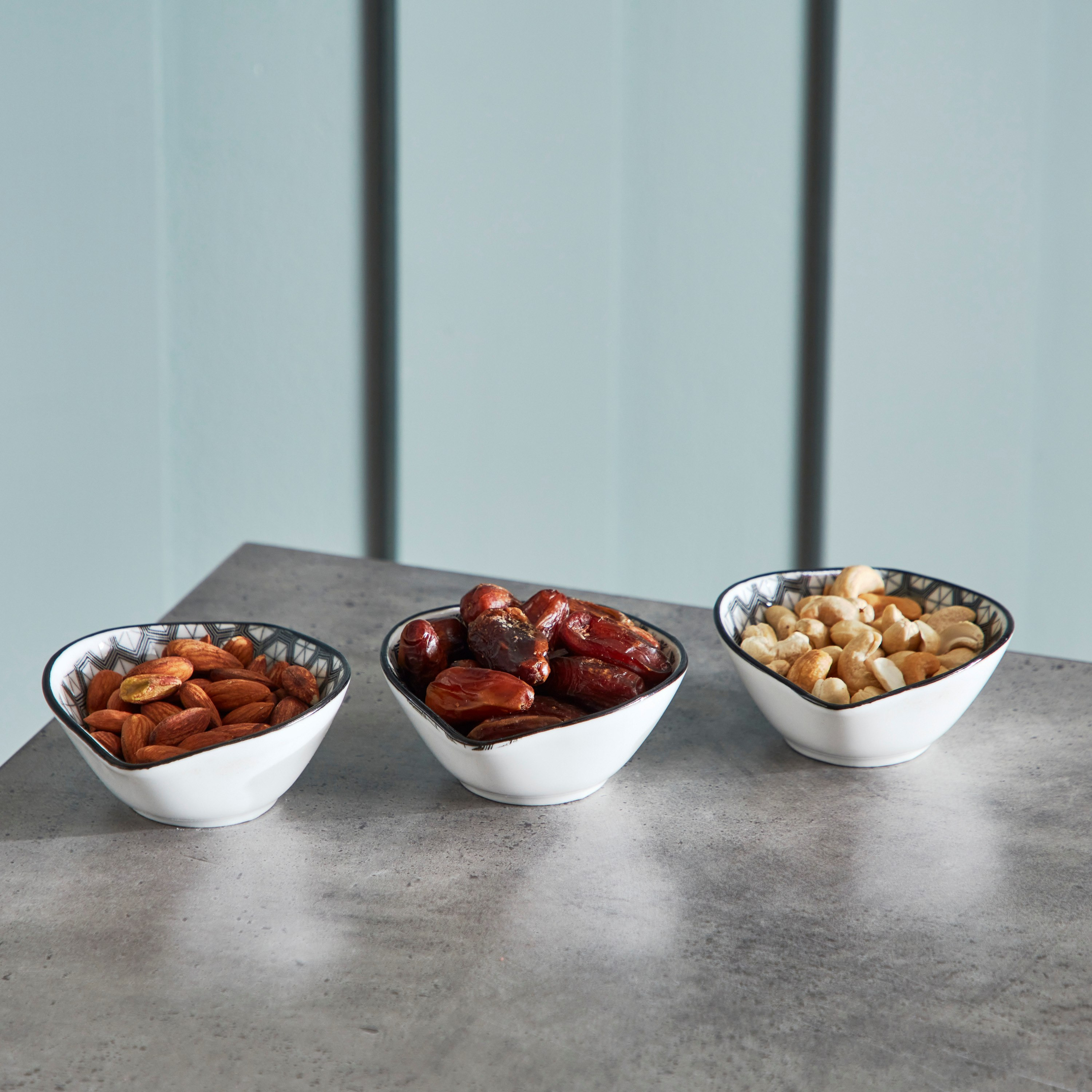 وعاء من نوفا - طقم من 3 قطع-hbxdecorandfurnishings-tabletop-crockery-image-1